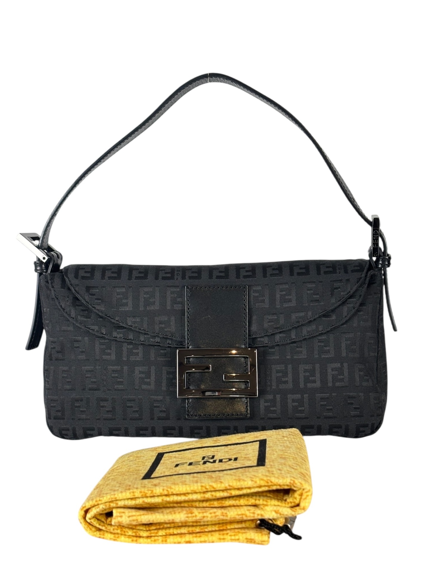 FENDI - Beige Zucchino Mamma Baguette Black Hand Bag 