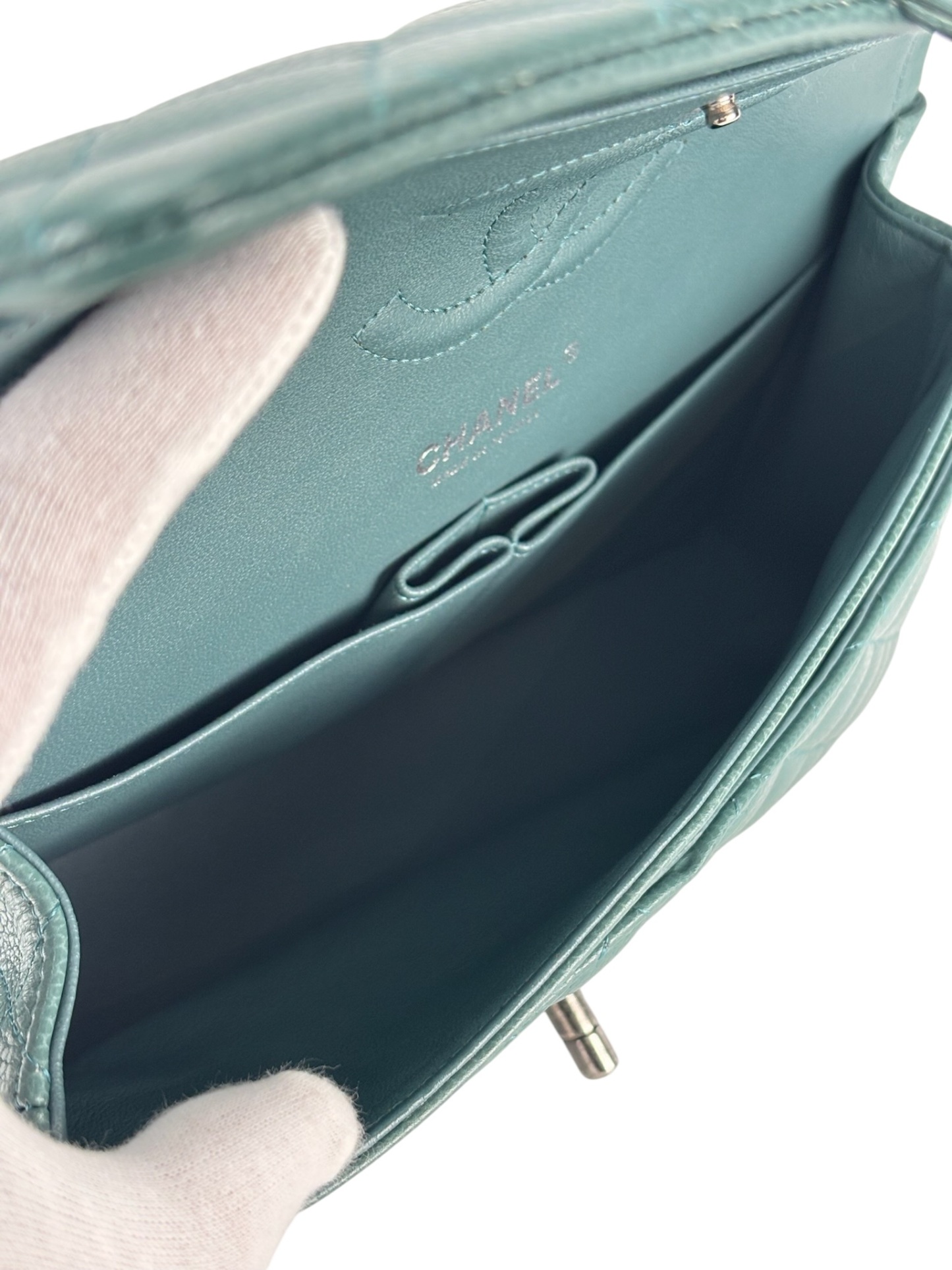 CHANEL - Medium Classic Double Flap Bag Green Caviar Palladium Hardware (CF25) 