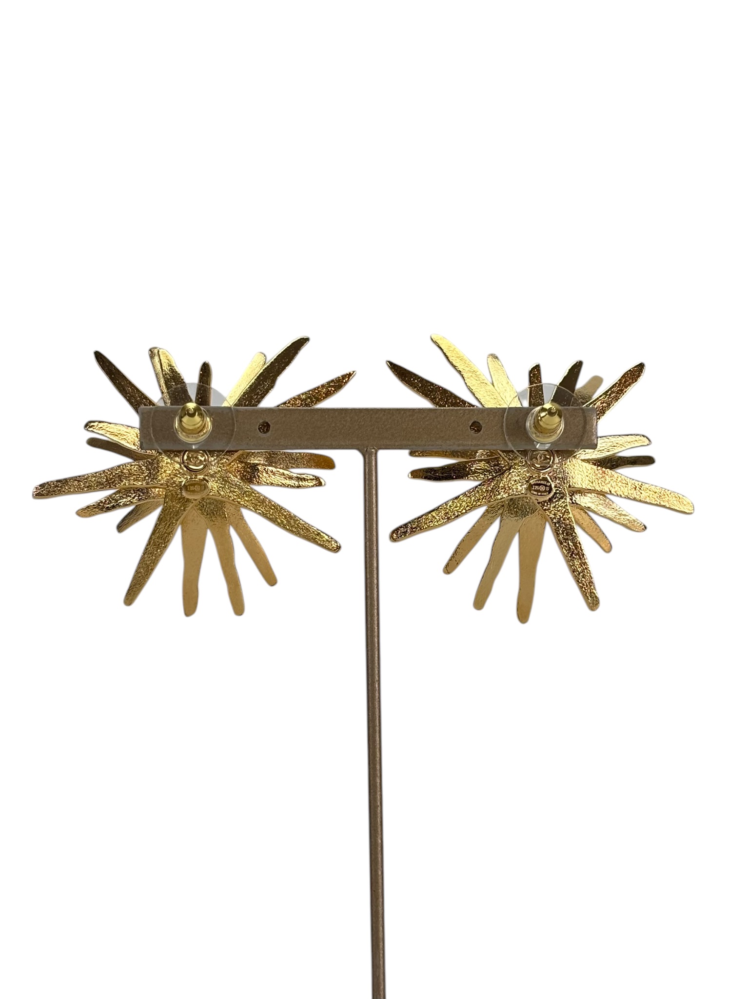 CHANEL - 26S Gold Starburst Earrings