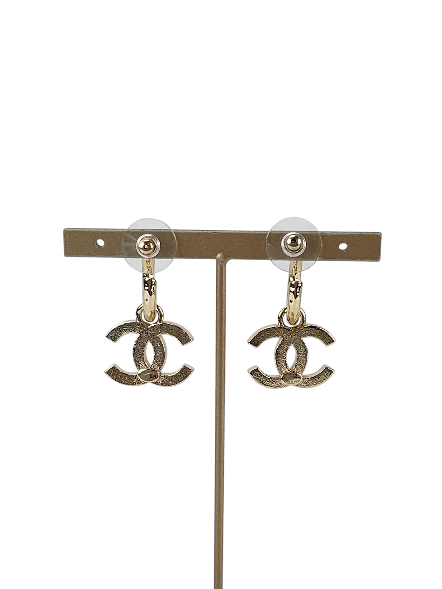 CHANEL - 24P Black CC Pendant Earrings