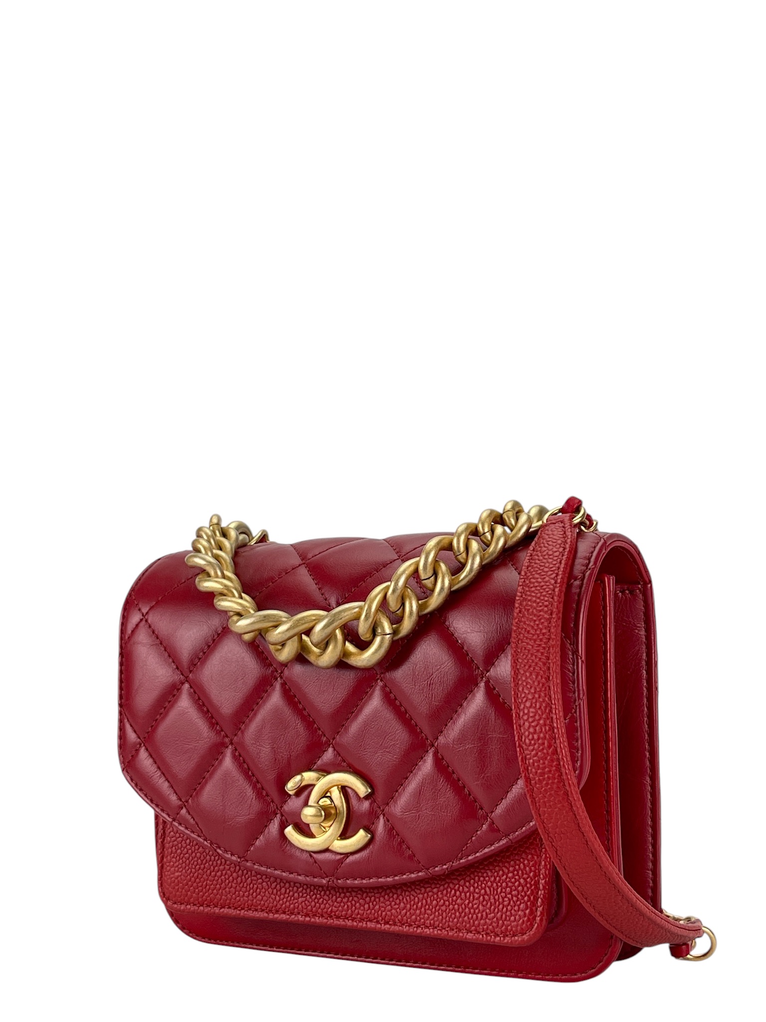 CHANEL - Red Waxed Calfskin Caviar Quilted Chain Handle Shoulder