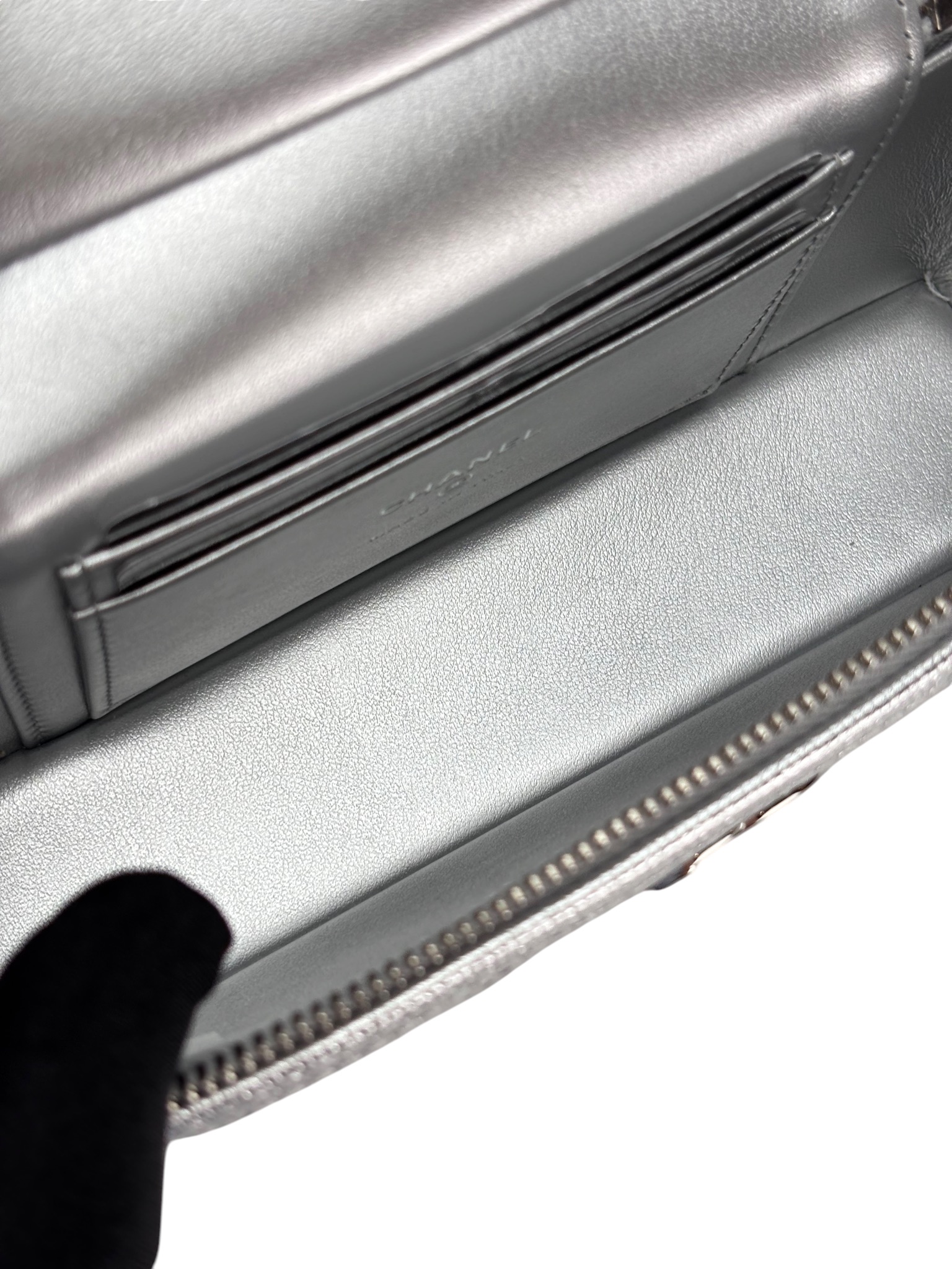 CHANEL - 26C Caviar Top Handle Long Vanity Case Sliver Hardware