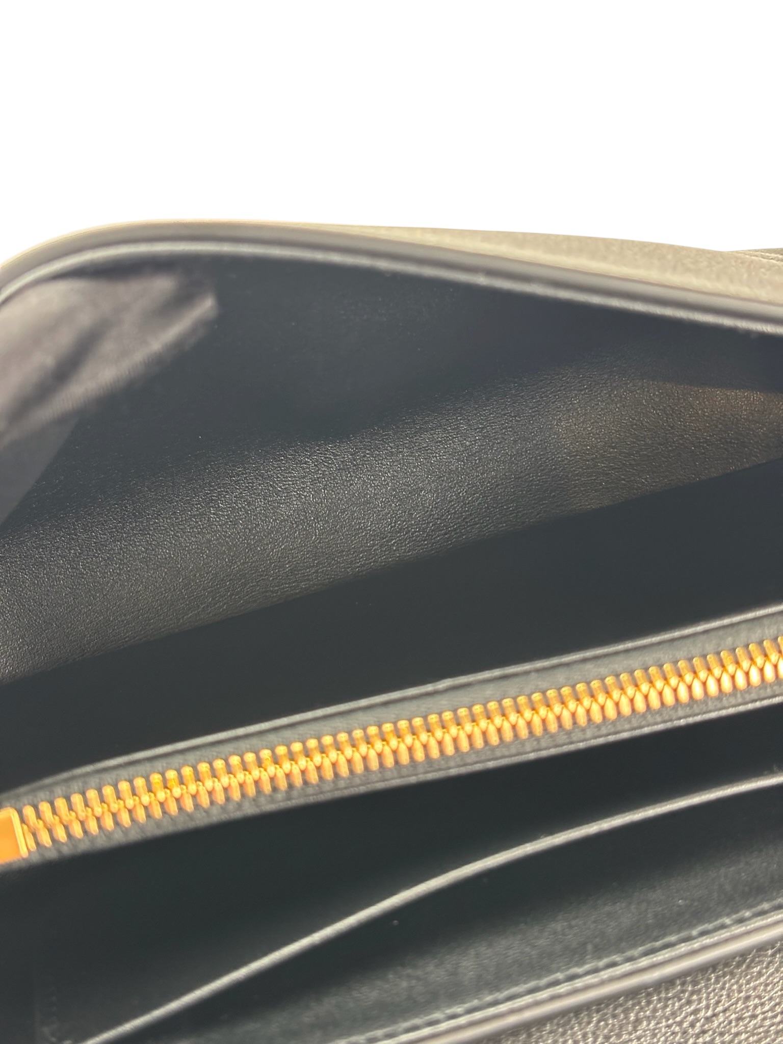 CELINE - Black Calfskin Medium Victoire Bag – Camellia Vintage Tokyo