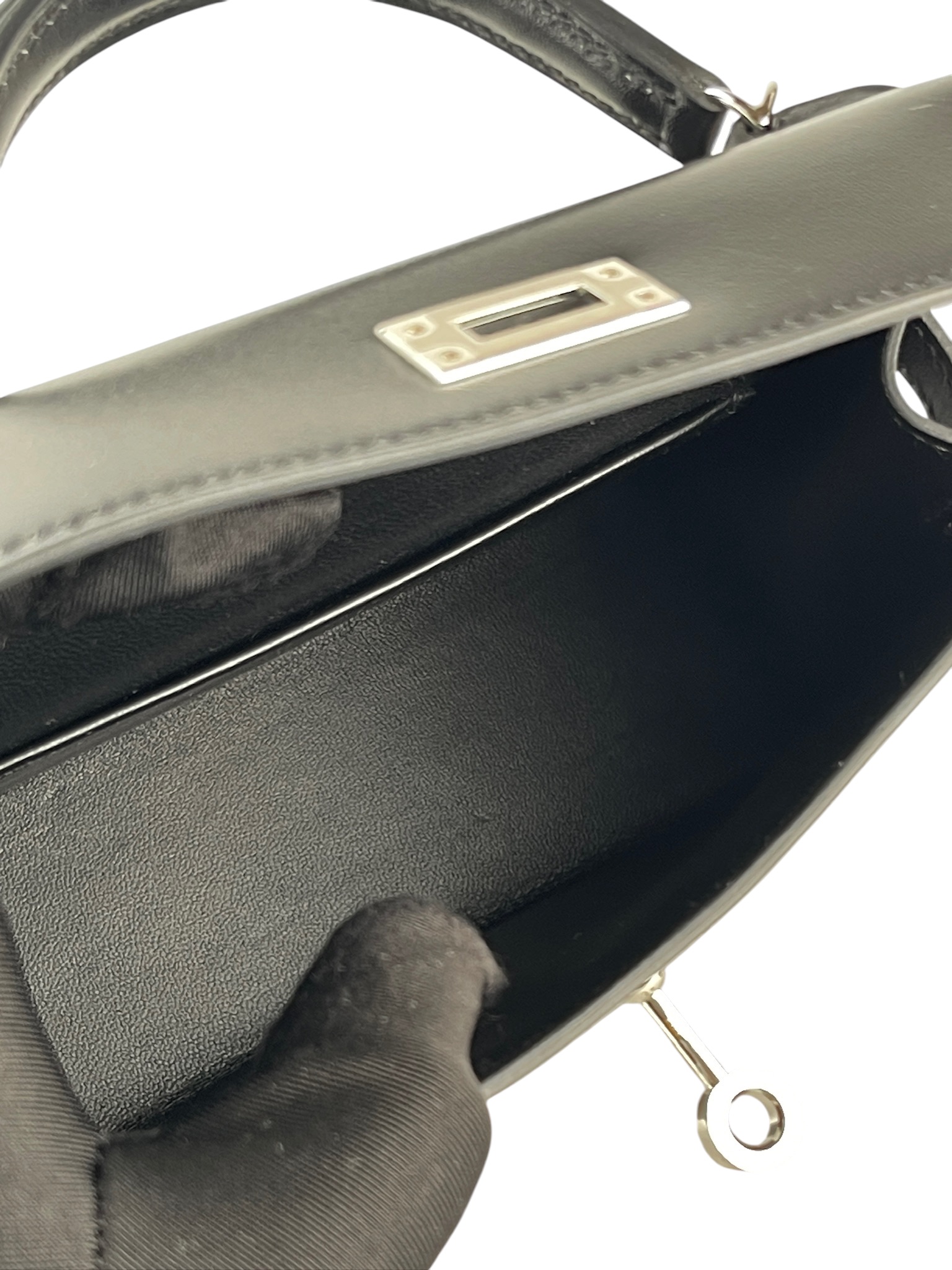 HERMES - Mini Kelly Noir Box Palladium Hardware – Camellia Vintage