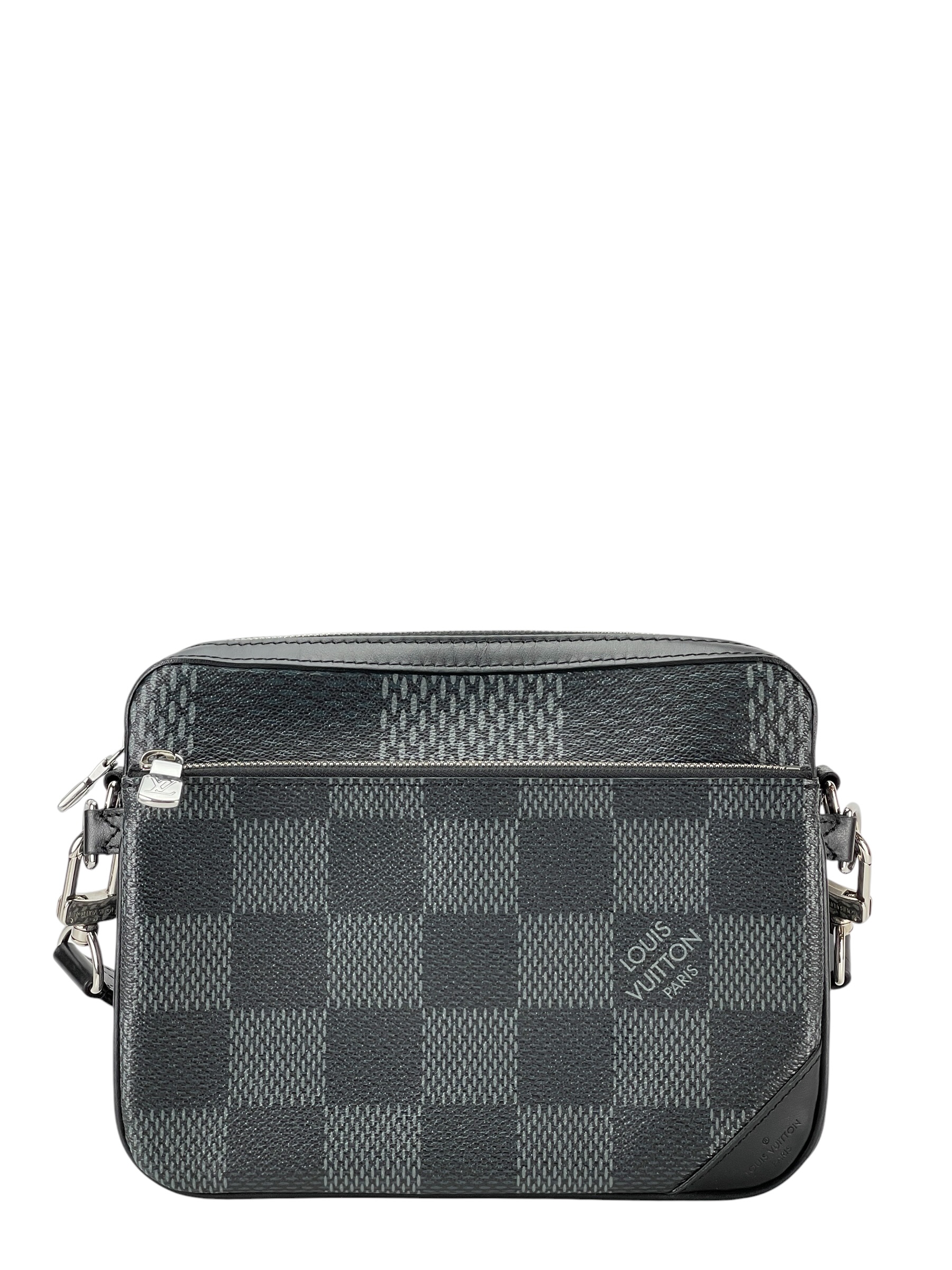 LOUIS VUITTON - Damier Graphite Trio Messenger Bag 