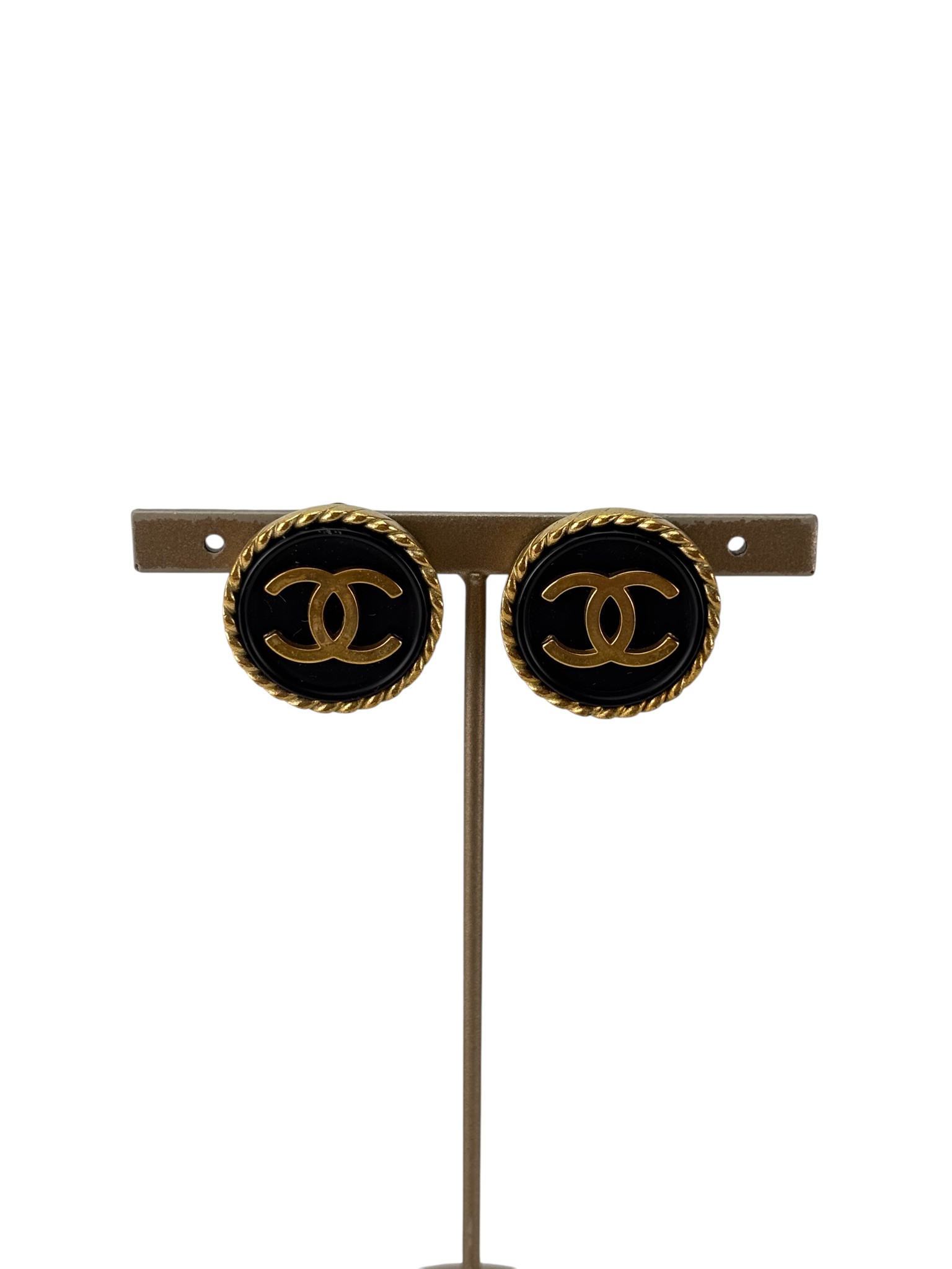 CHANEL - 94A Gold Black CC Logo Round Clip On Earrings