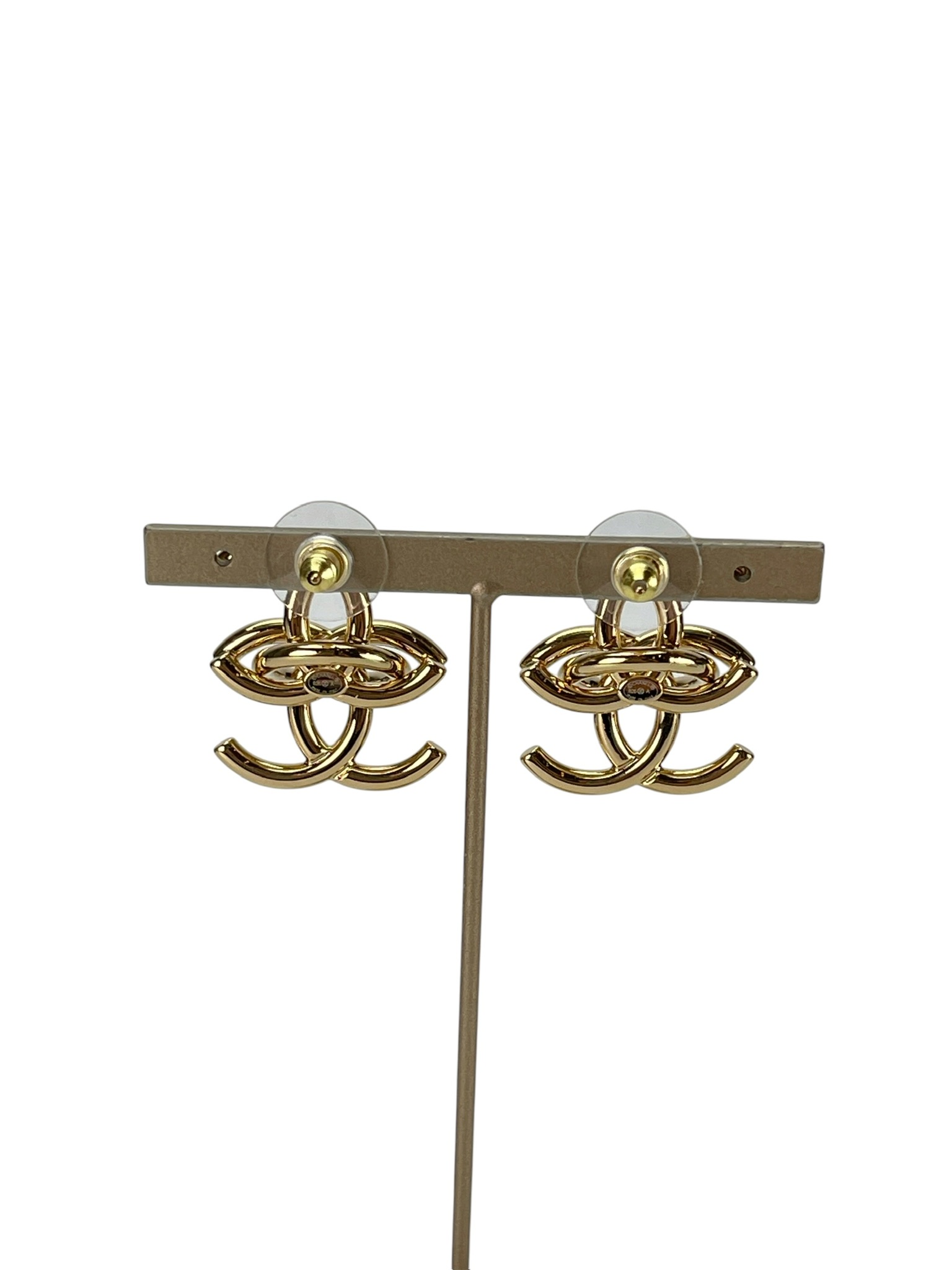 CHANEL - 26A Double CC Logo Gold Stud Earrings