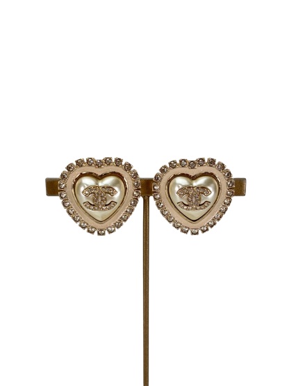 CHANEL - C24A Gold Heart CC Rhinestone Stud Earrings