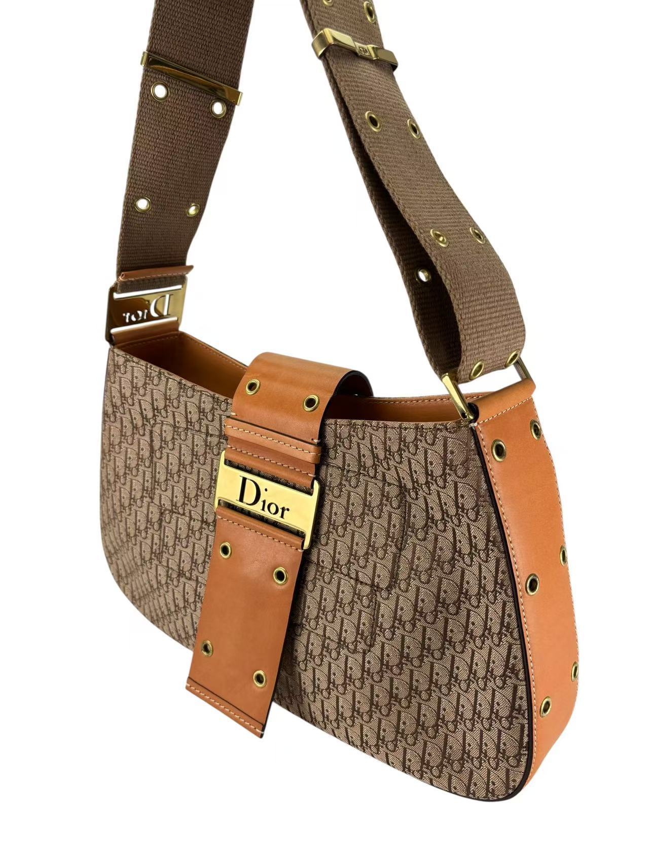 CHRISTIAN DIOR - Beige Canvas Trotter Pattern Street Chic Shoulder Bag
