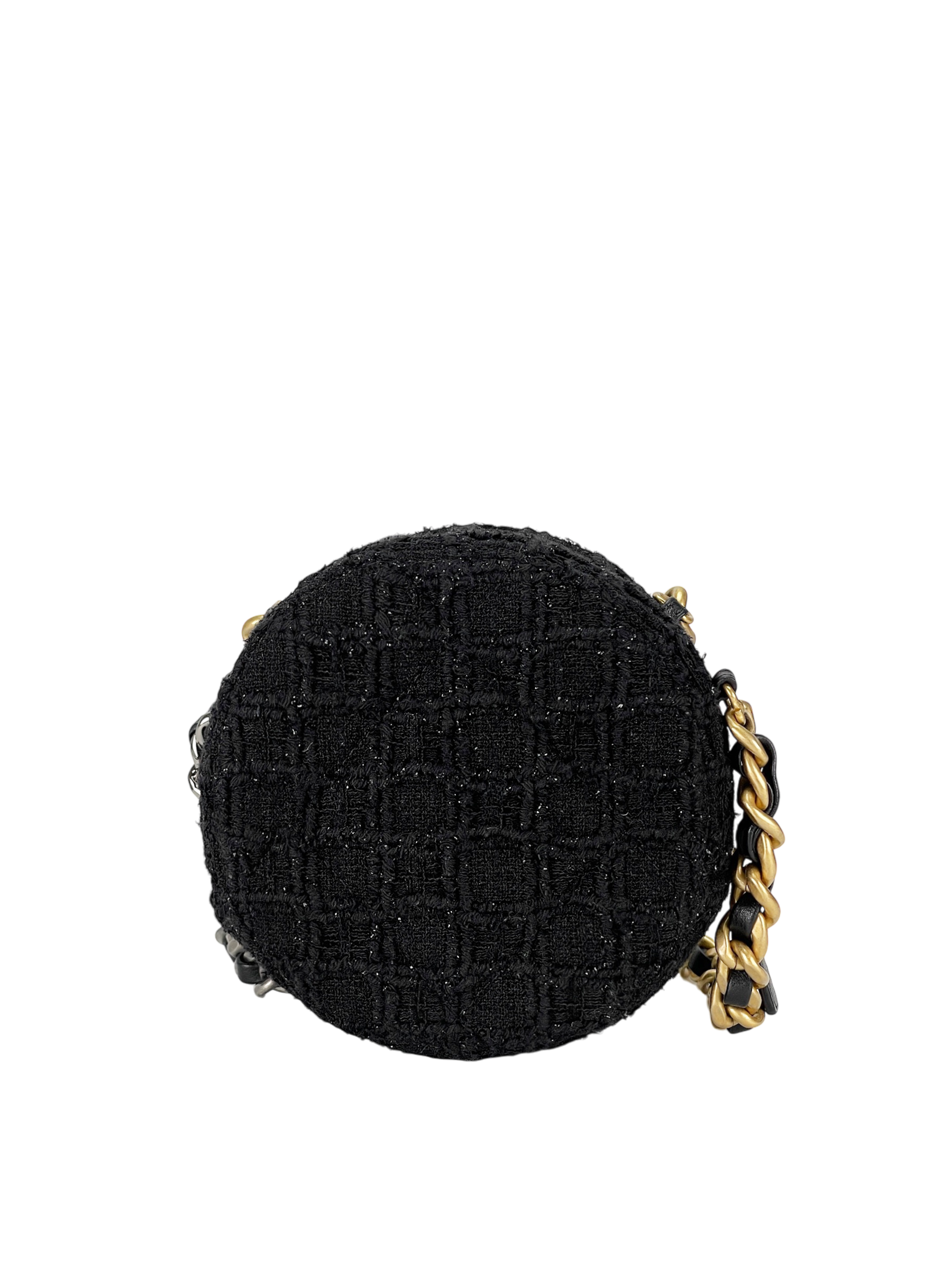CHANEL - Black Quilted Tweed 19 Round Clutch With Chain