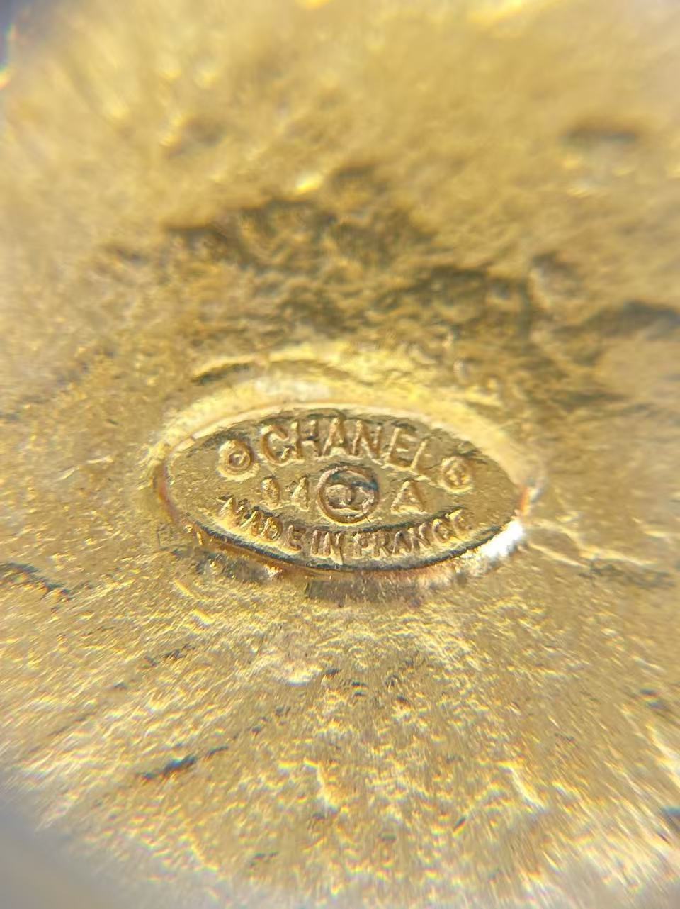 CHANEL - Gold Metal Triple  Coco Mark Brooch 