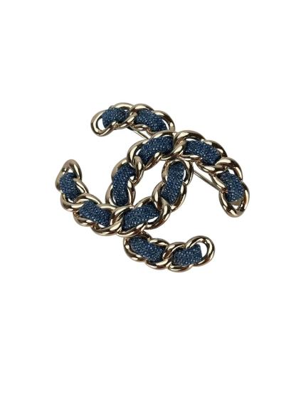 CHANEL - Denim CC Logo Brooch