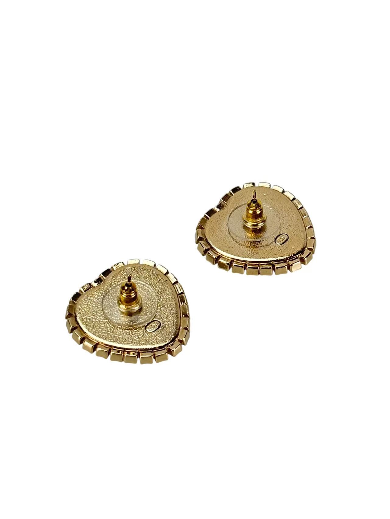 CHANEL - C24A Gold Heart CC Rhinestone Stud Earrings