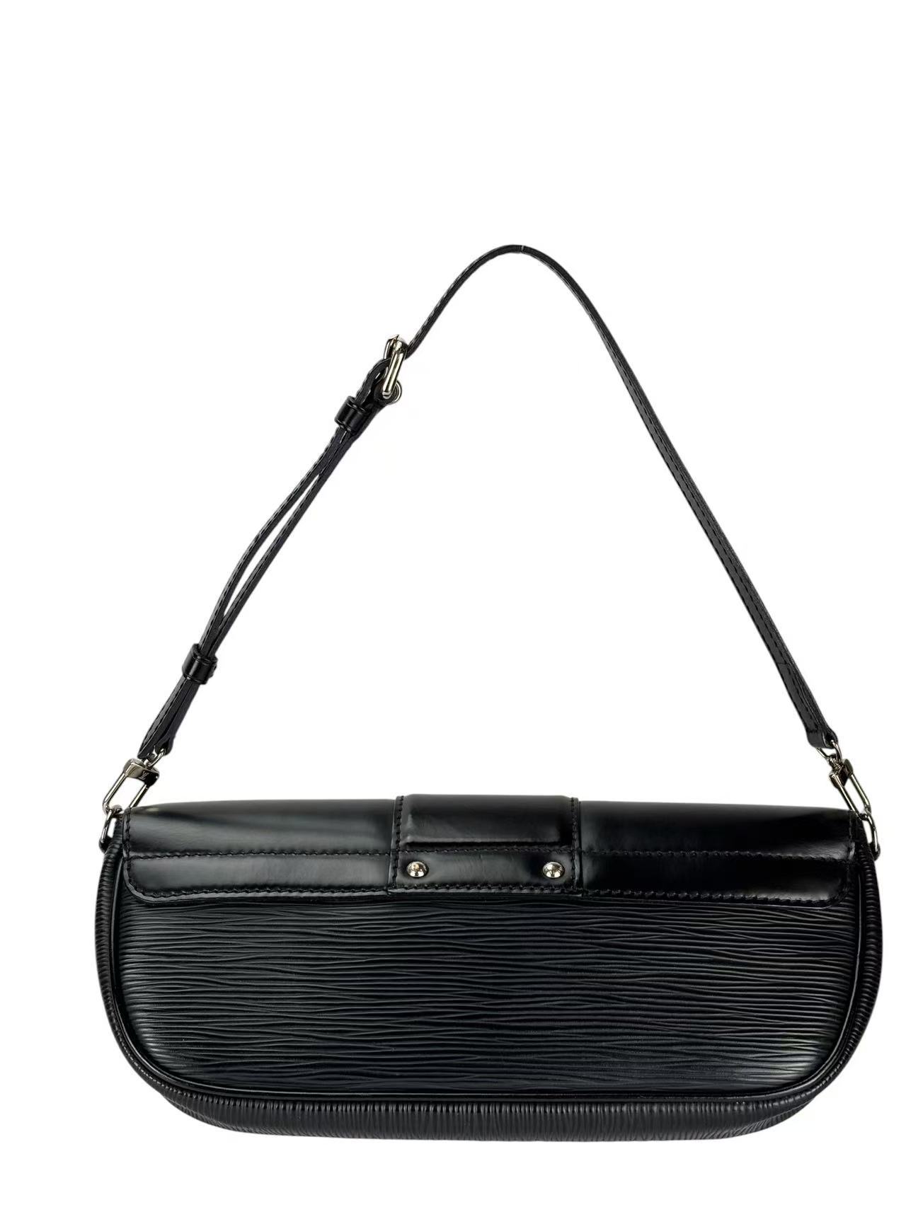 LOUIS VUITTON -  Epi Leather Pochette Montaigne Noir Shoulder Bag