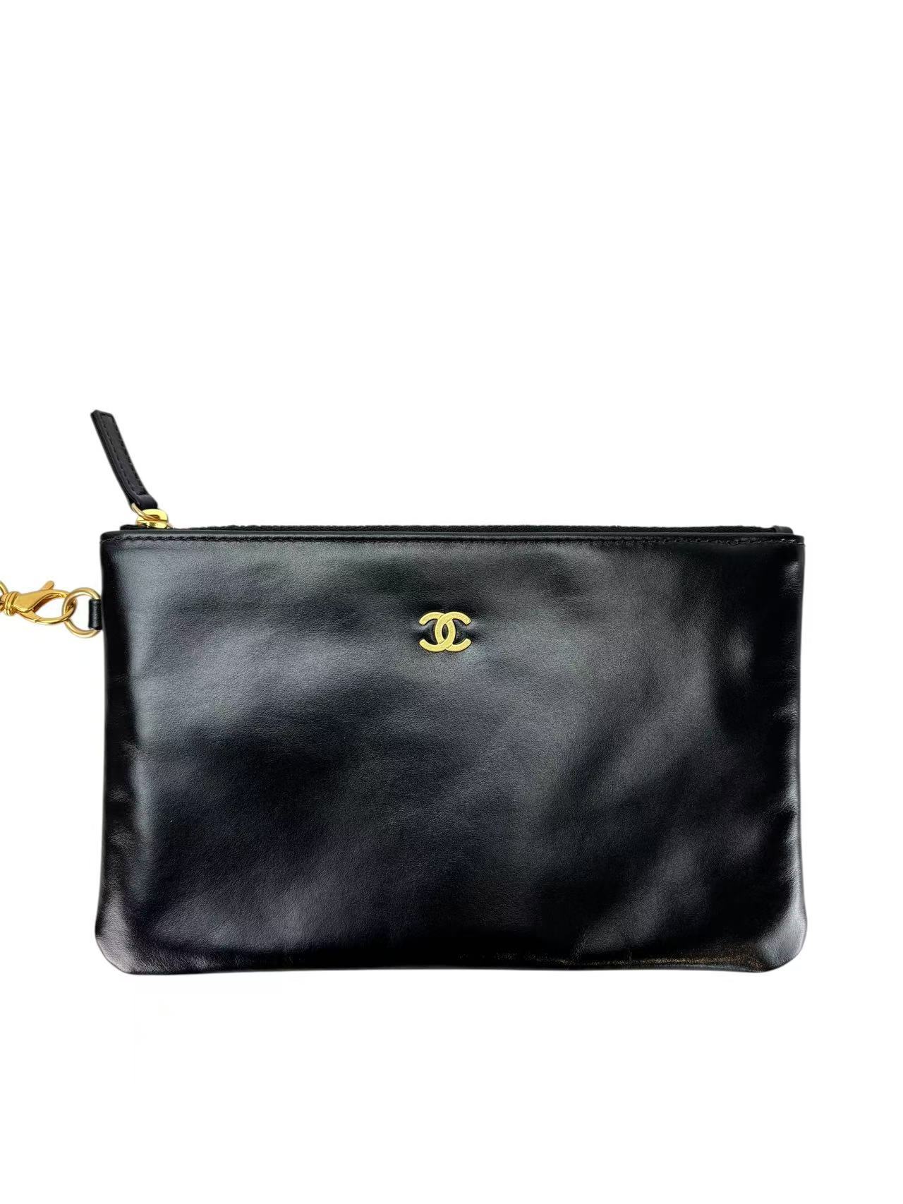 CHANEL - 22 Bag Black Calfskin Gold Hardware Small 