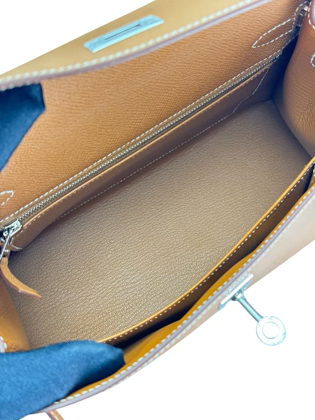 HERMES - Kelly 25 Gold Epsom Palladium Hardware
