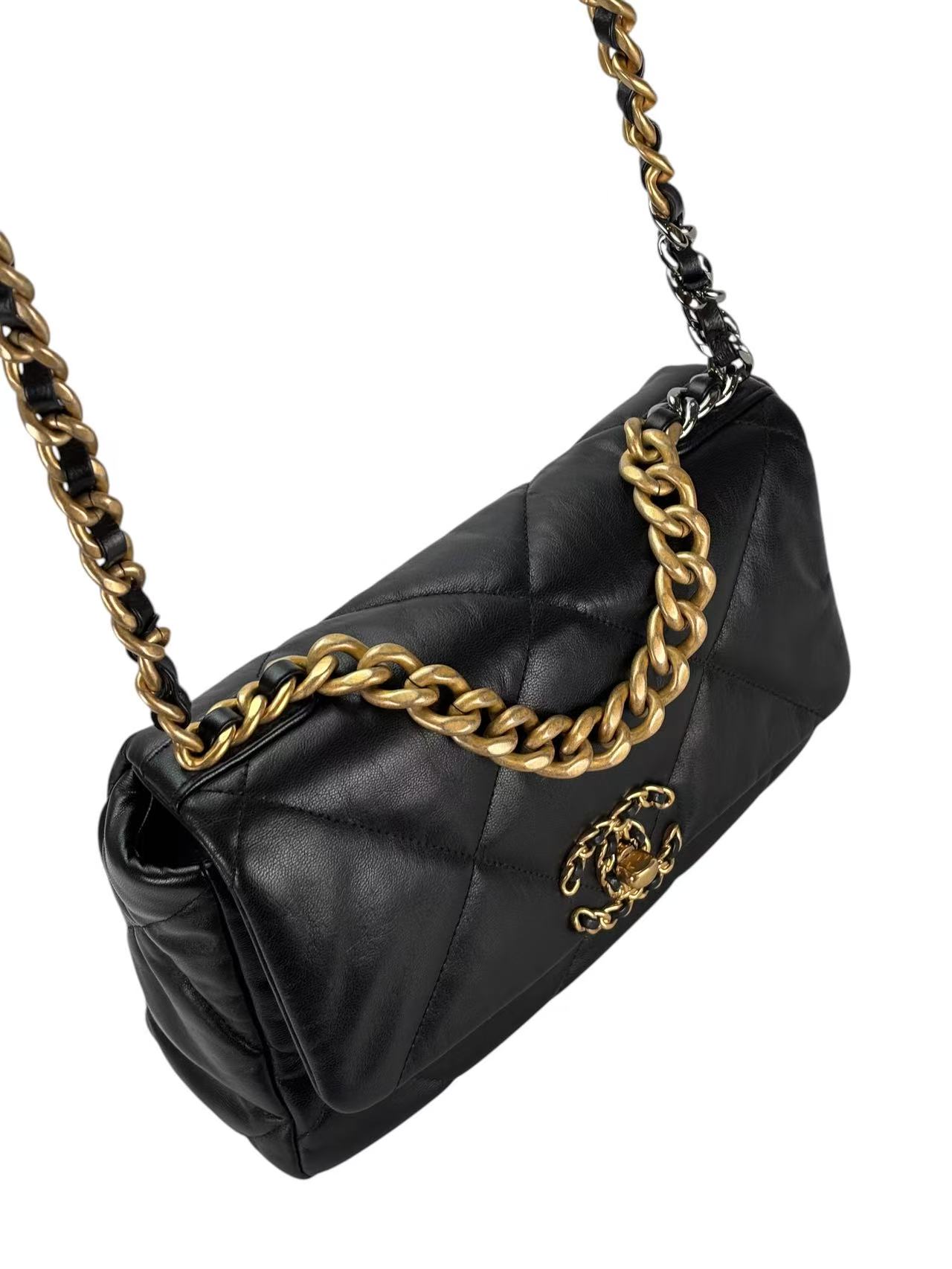 CHANEL - Medium 19 Bag Black Lambskin Handbag