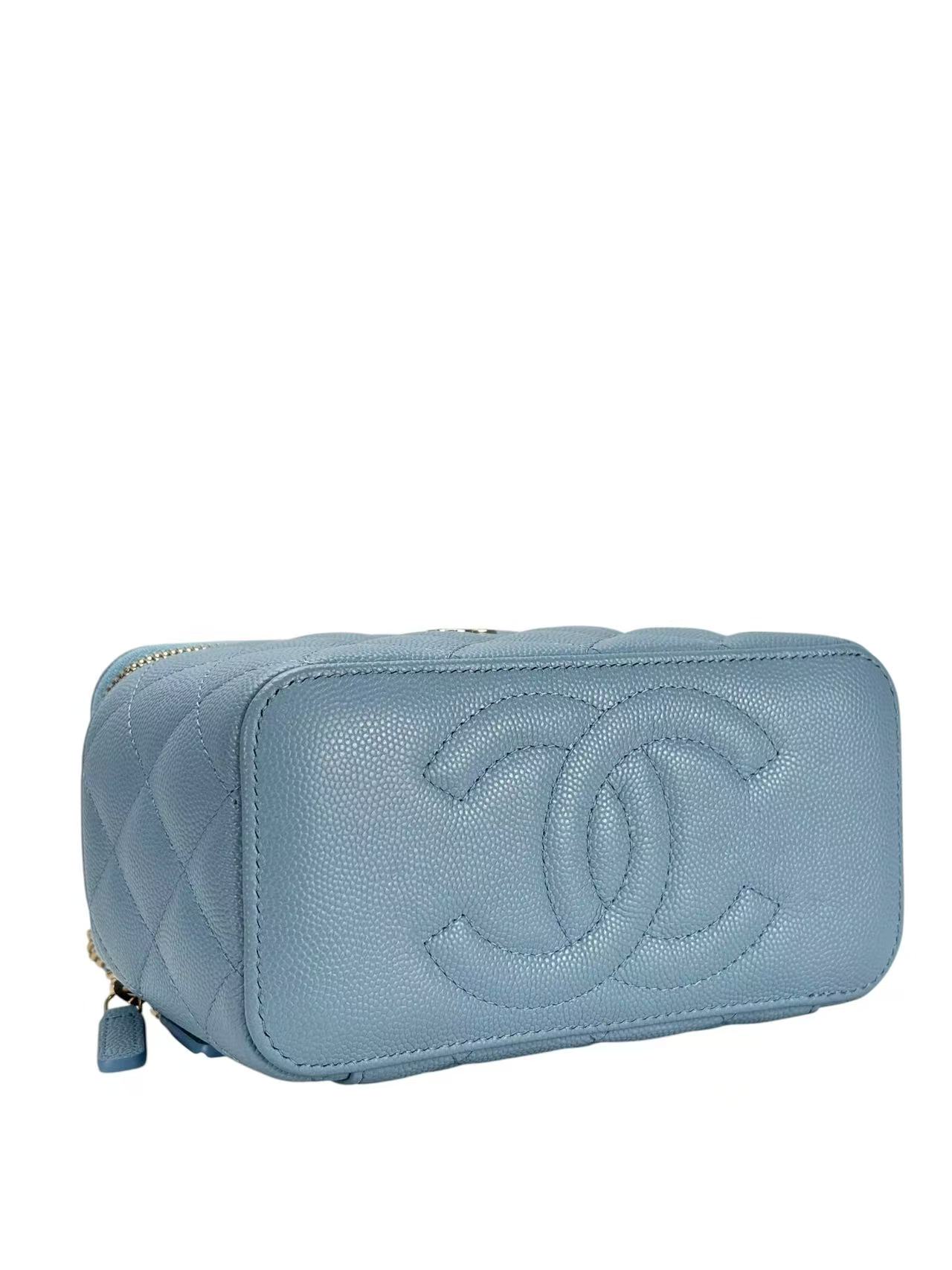 CHANEL - Small Vanity Case With Chain Blue Caviar – Camellia