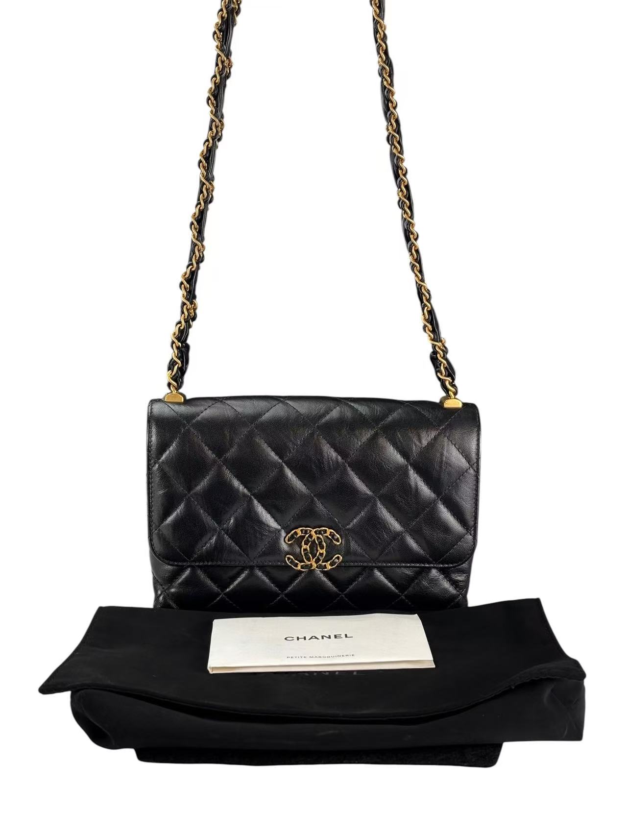 CHANEL - Black Calfskin 19 Flap Shoulder Bag