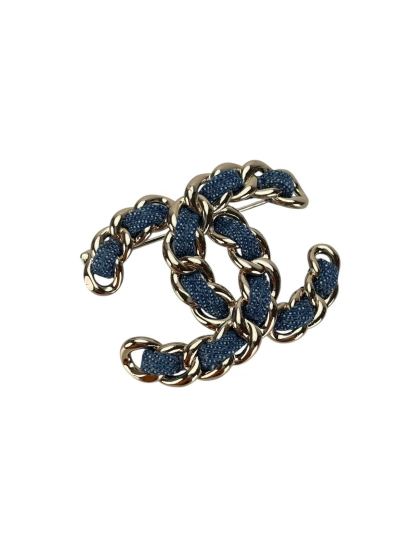 CHANEL - Denim CC Logo Brooch