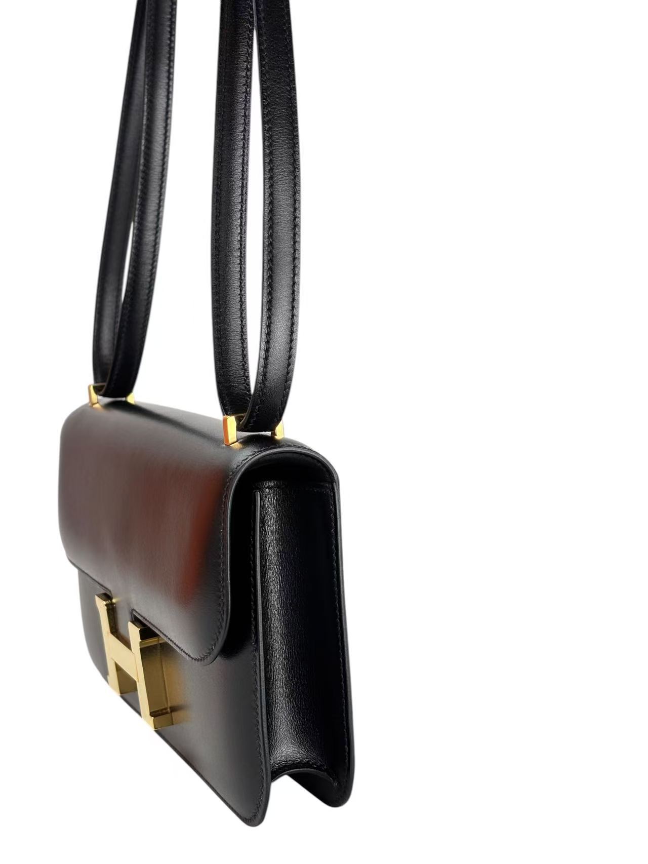 HERMES - Constance Elan 24 Nior Box Gold Hardware
