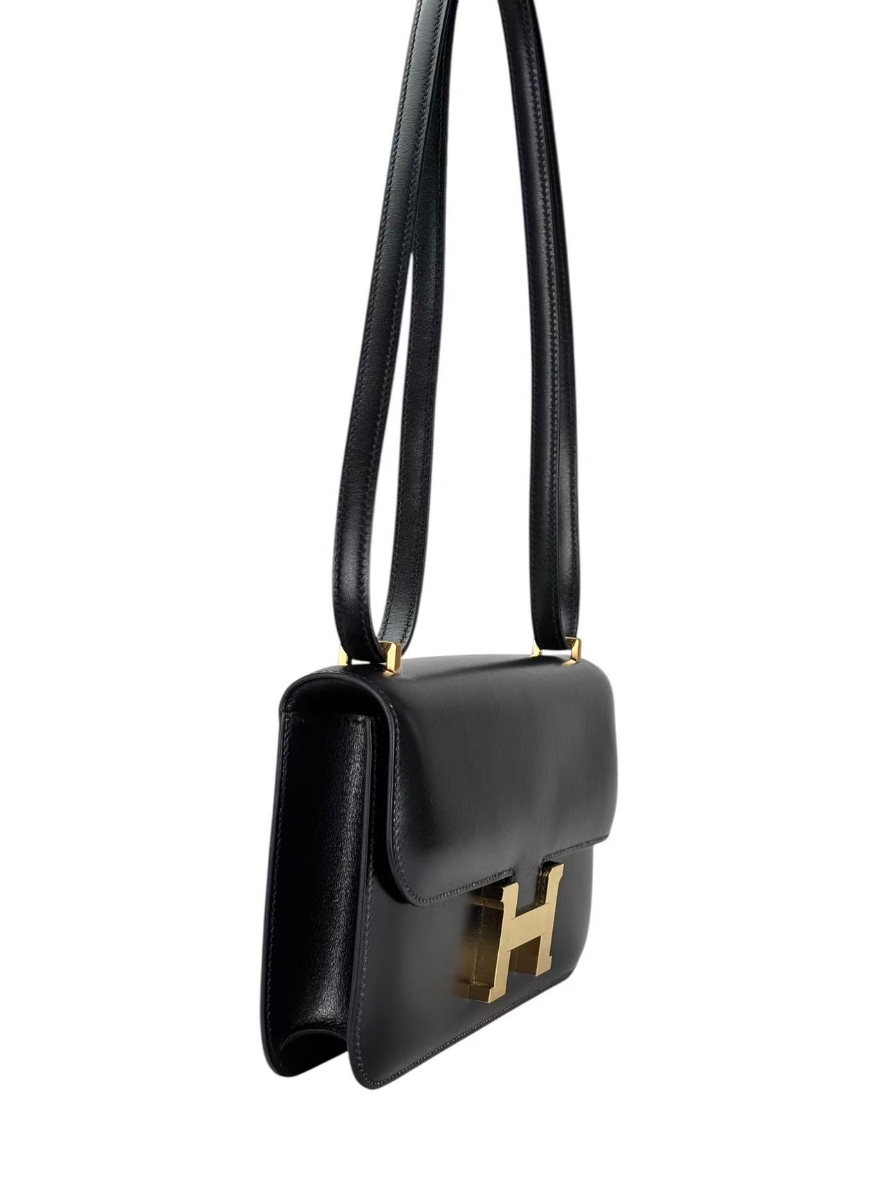 HERMES - Constance Elan 24 Nior Box Gold Hardware
