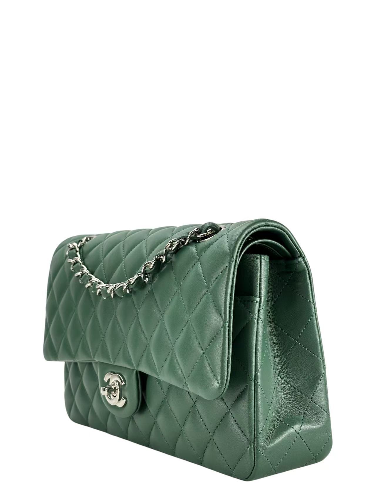 CHANEL - Medium Classic Double Flap Bag  Green Lambskin Silver Hardware (CF25)