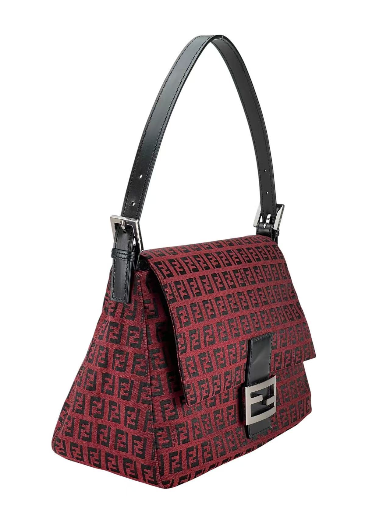 FENDI - Zucchino Medium Mamma Baguette Shoulder Bag Red