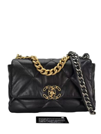 CHANEL - Medium 19 Bag Black Lambskin Handbag