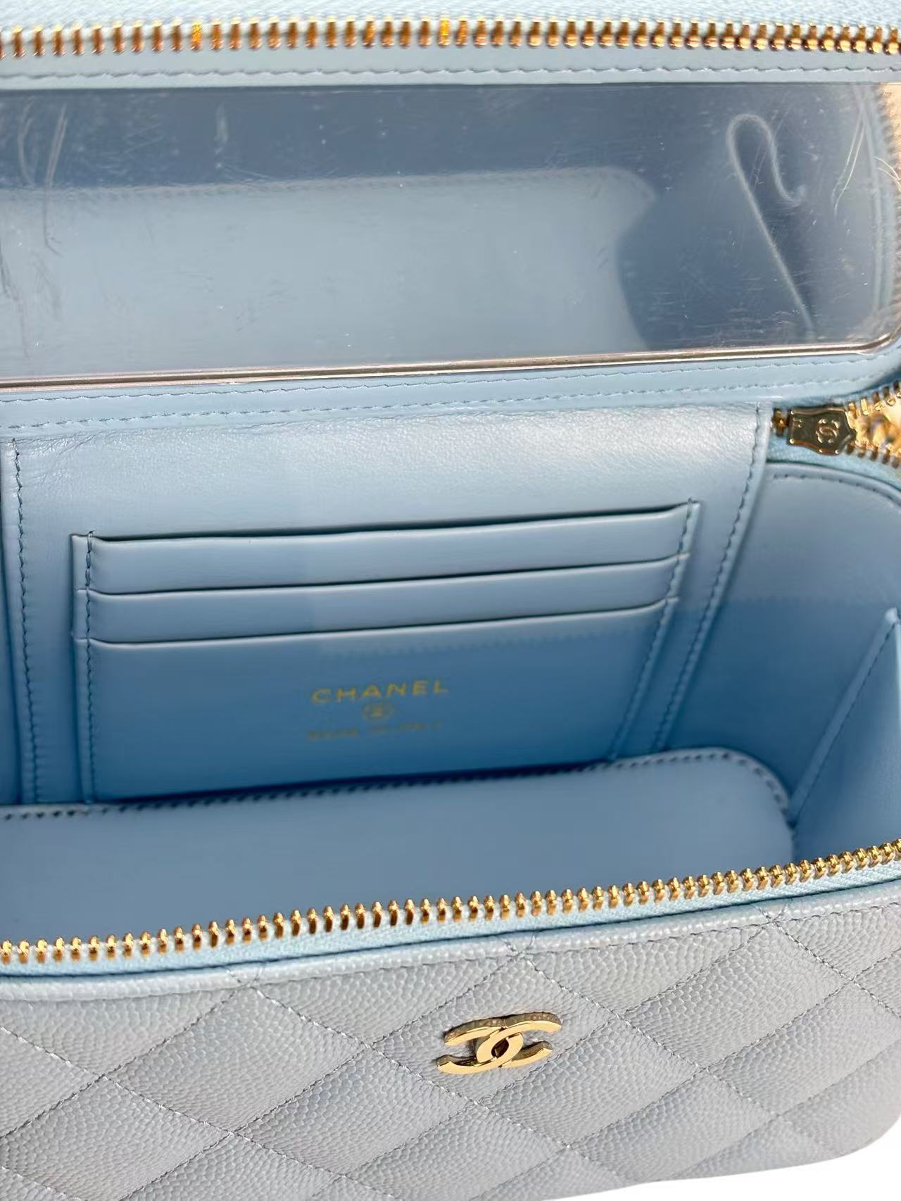 CHANEL - Small Vanity Case With Chain Blue Caviar