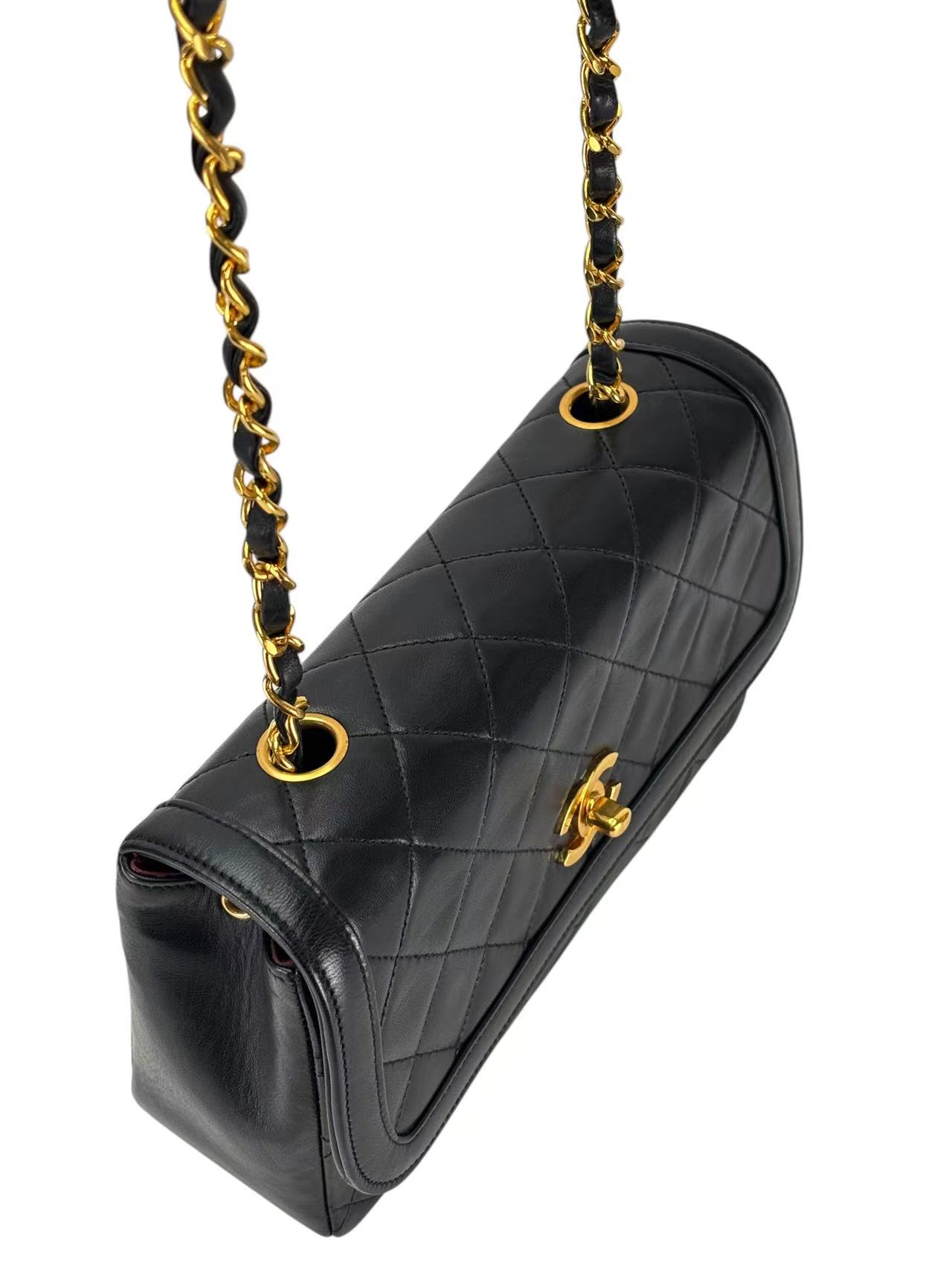 CHANEL - Flap Single Chain Bag Black Lambskin Gold Hardware