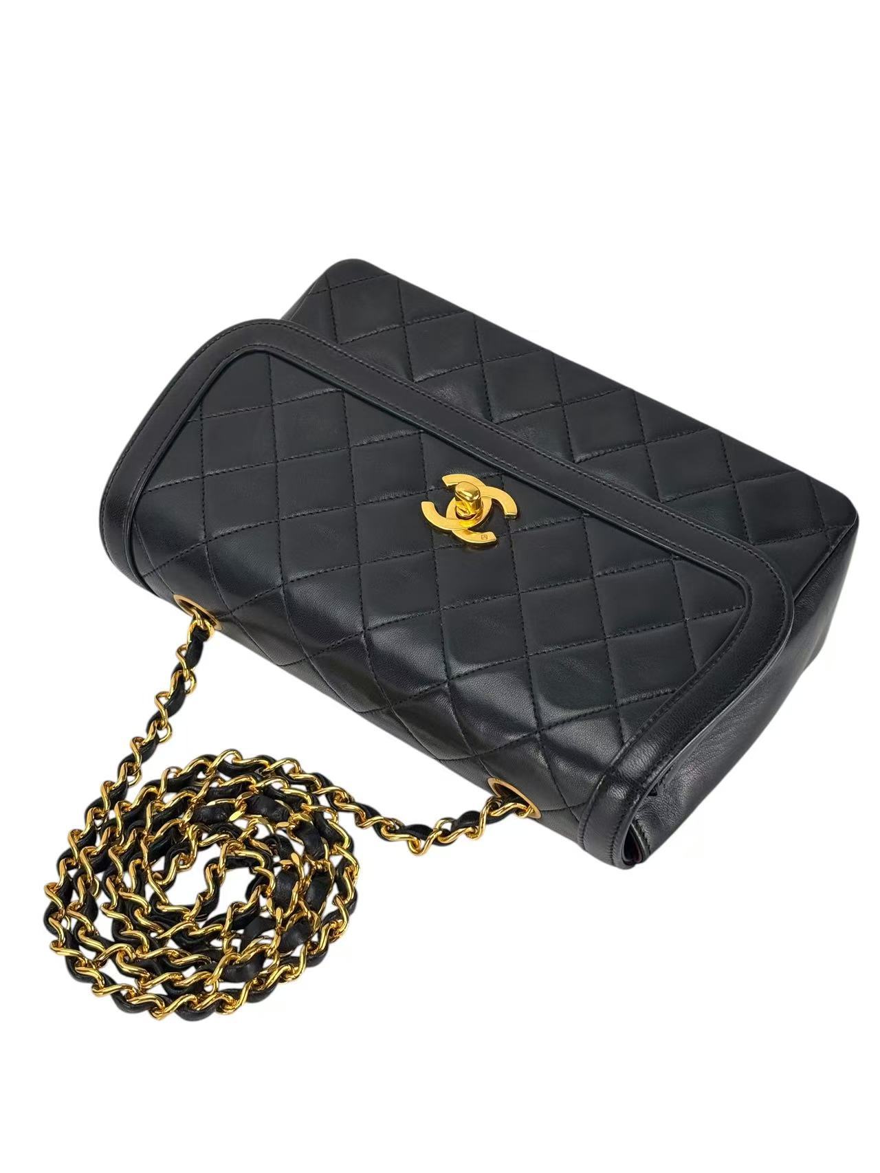 CHANEL - Flap Single Chain Bag Black Lambskin Gold Hardware