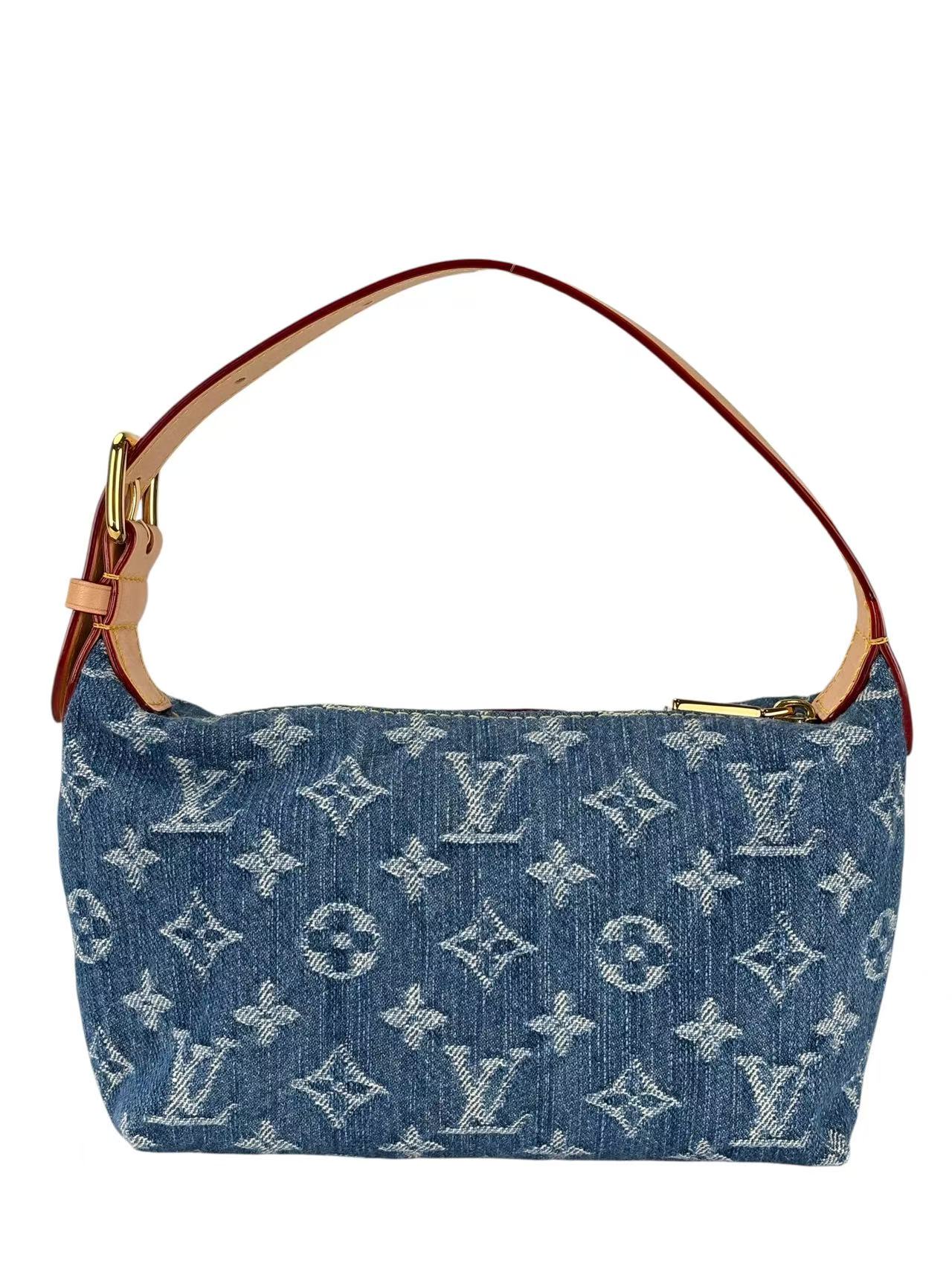 LOUIS VUITTON - Denim Monogram Pochette Hills Handbag