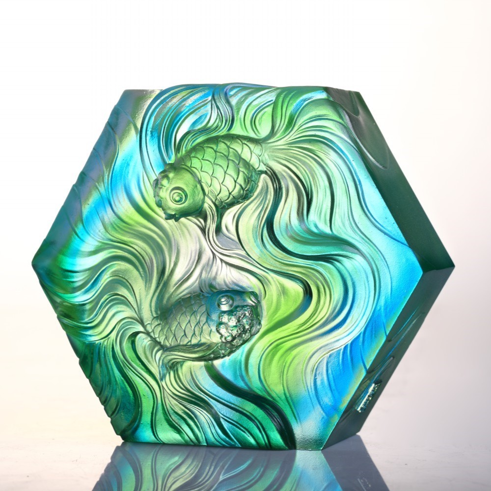 LIULI Crystal Goldfish, An Exquisite Dance