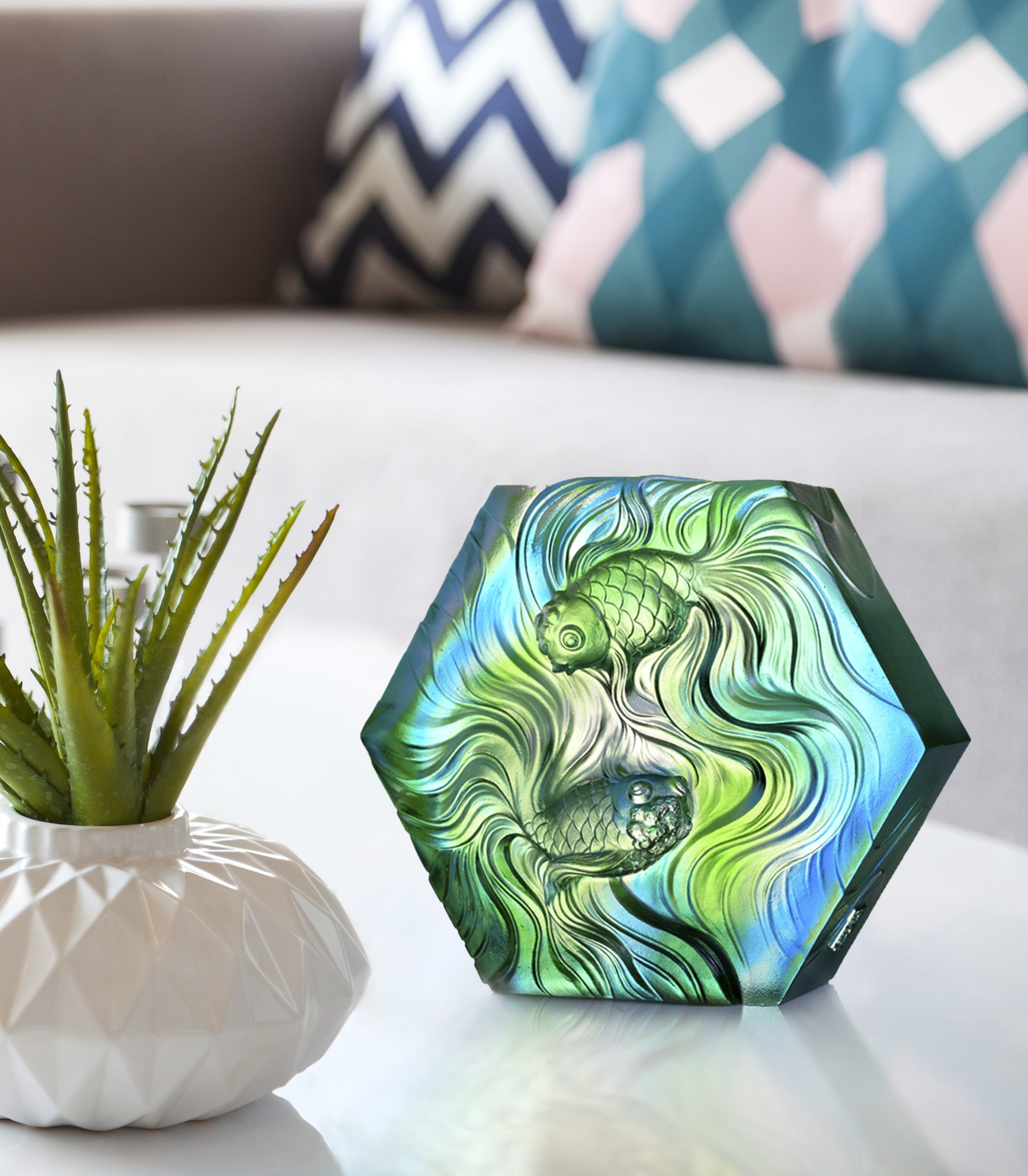 LIULI Crystal Goldfish, An Exquisite Dance