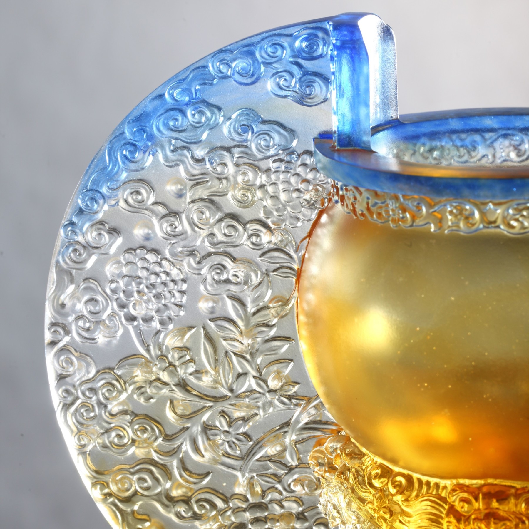 LIULI Crystal Ding, Harmony Bears Witness to Brilliance 