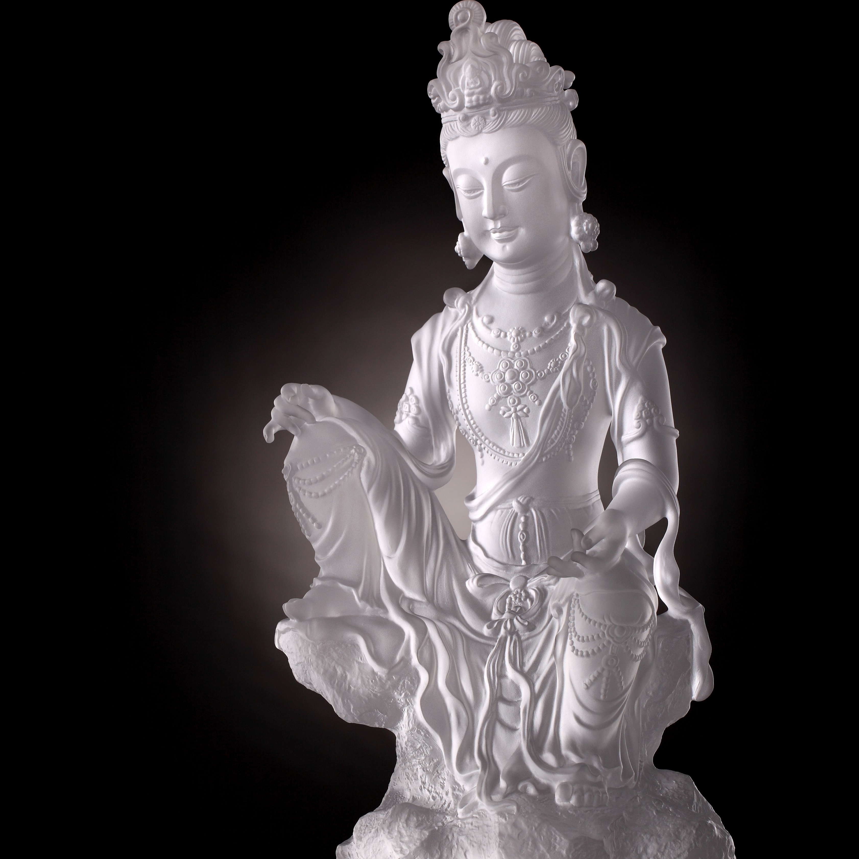 Crystal Buddha, Guanyin, Light Exists Because of Love-Champion of Flowers (Collector's Edition)