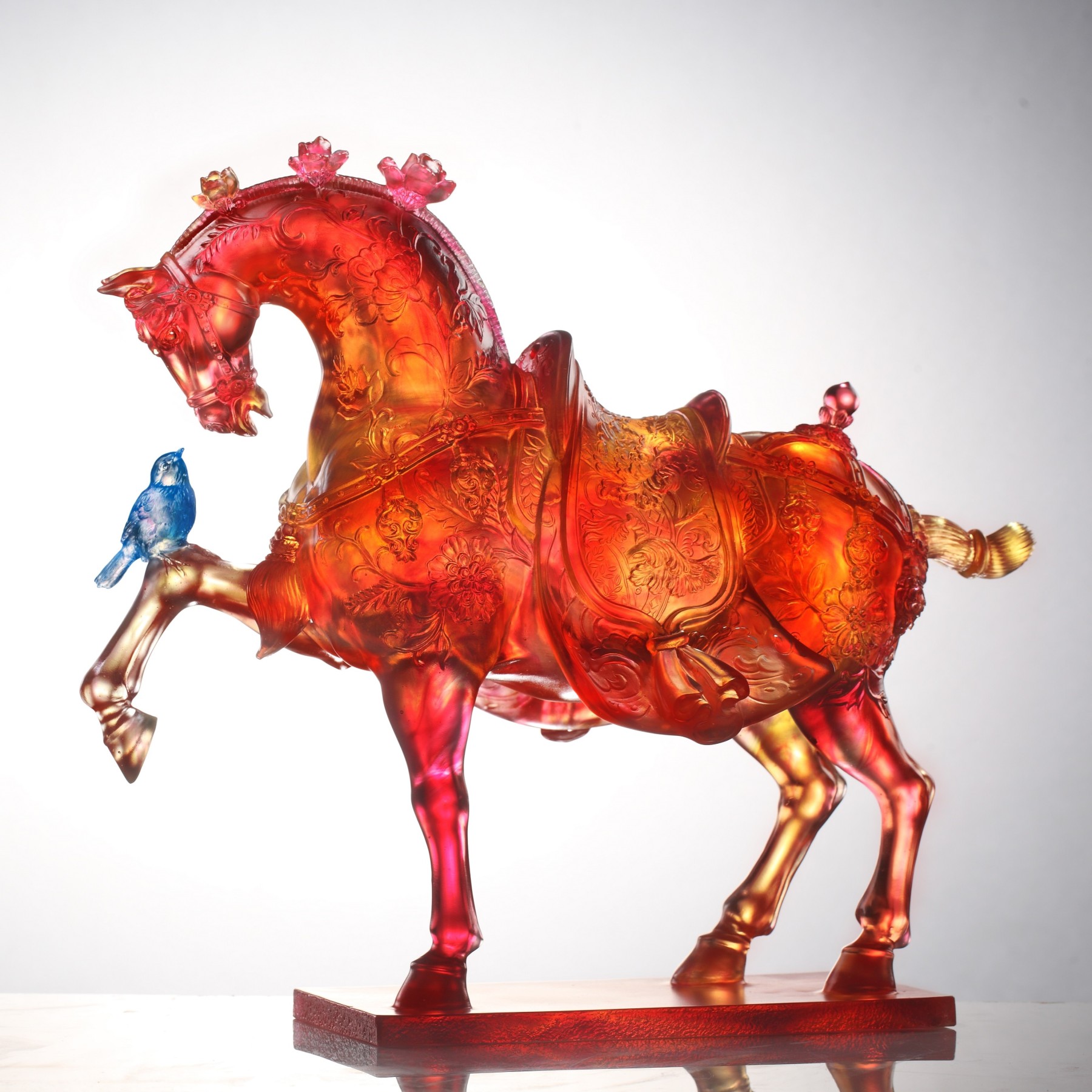 LIULI Crystal Art Horse Sculpture, Bountiful Glory Welcomes the Champion Home 