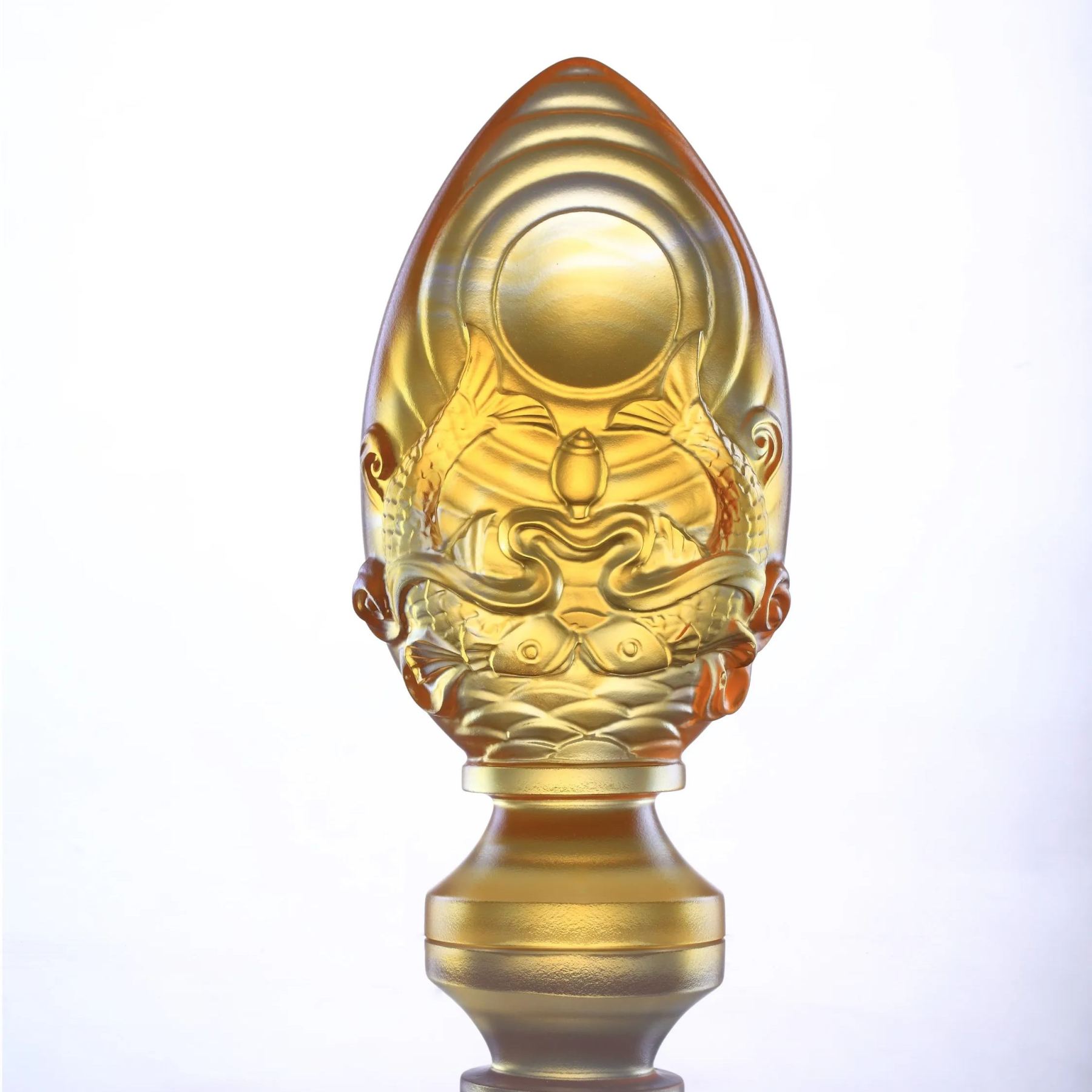 Implement Auspiciousness, the Rest will Follow – Pair of Golden Fish ─ Auspicious Clarity