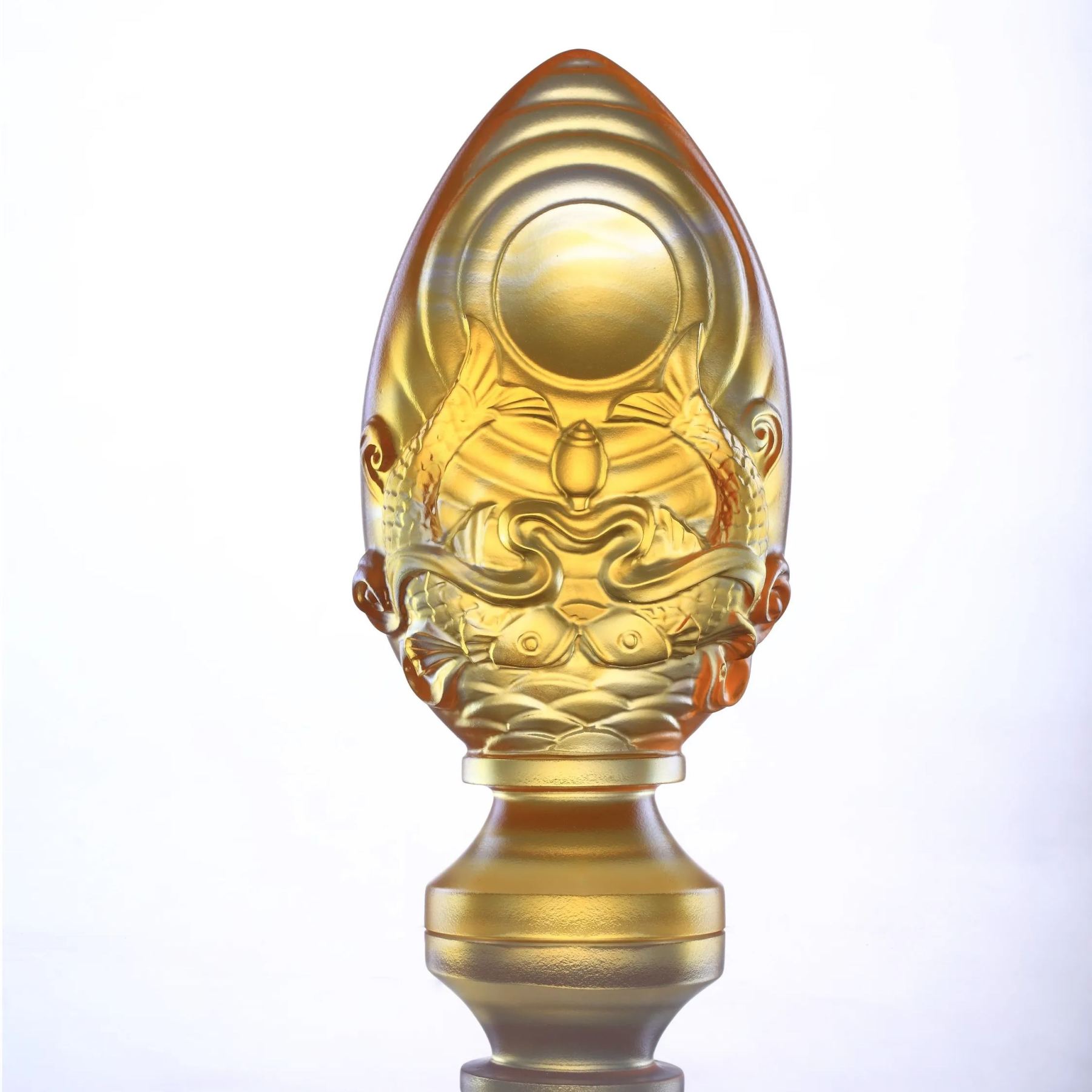 Implement Auspiciousness, the Rest will Follow，Pair of Golden Fish ─ Auspicious Clarity