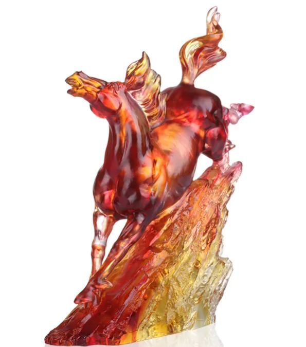 Bestride Mountain and River 