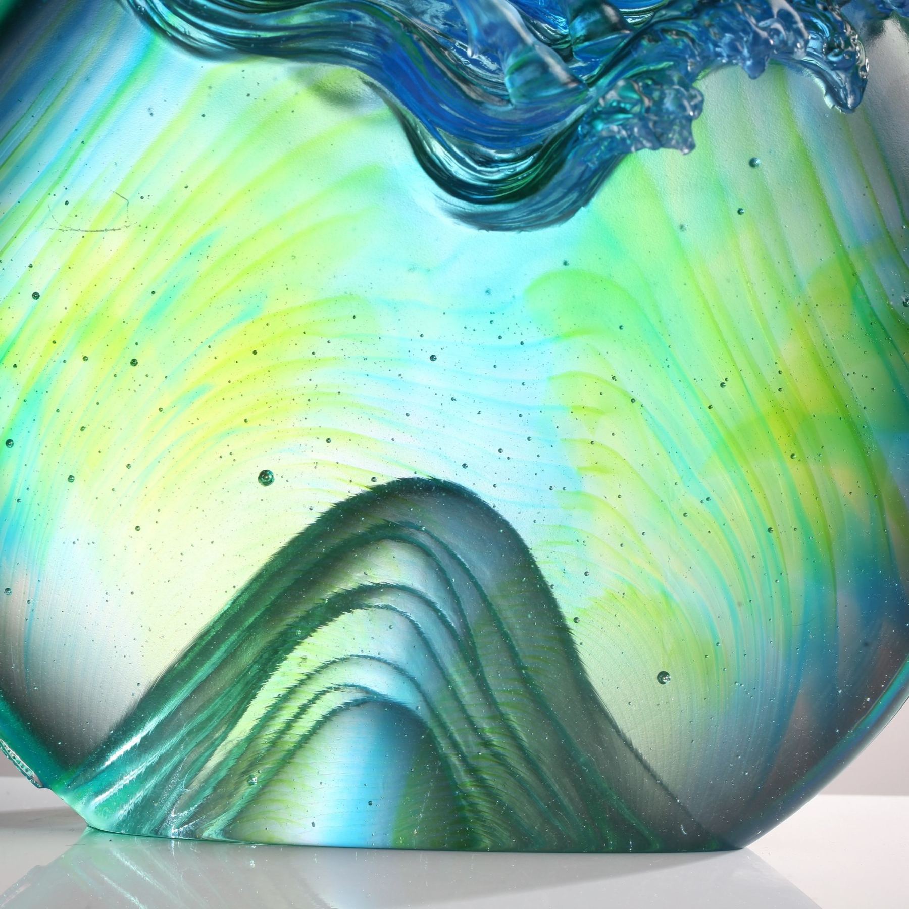 Crystal Animal, Horse, Resembling water – ever in motion, ever alive