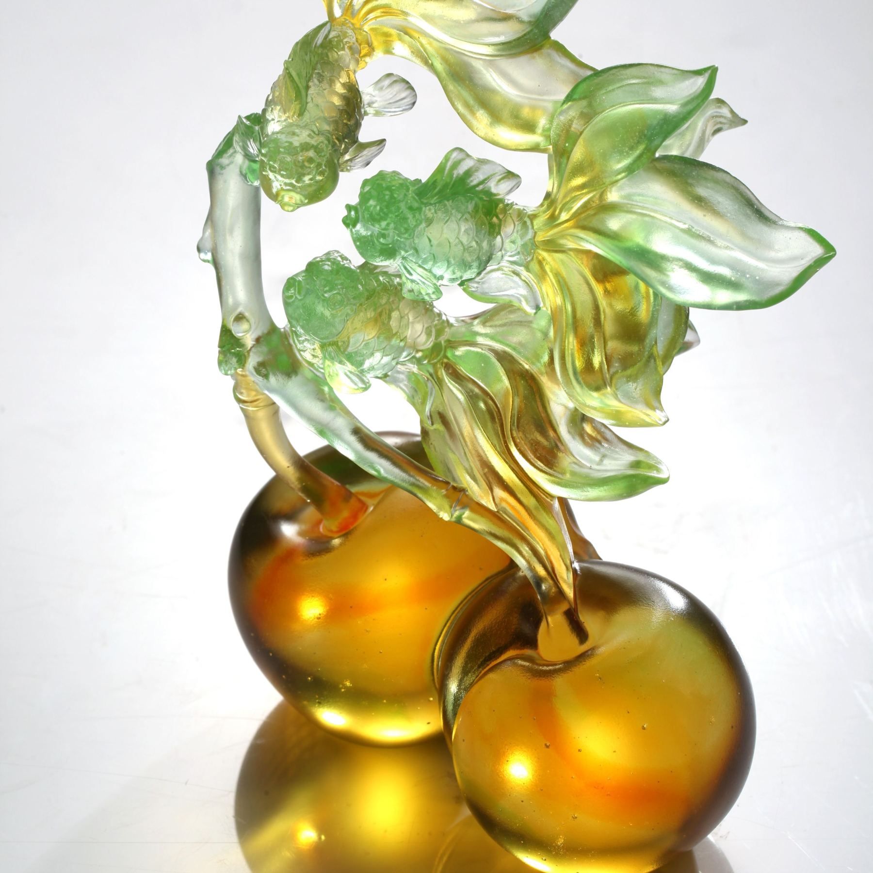 LIULI Crystal Apple, The Dance of All Things
