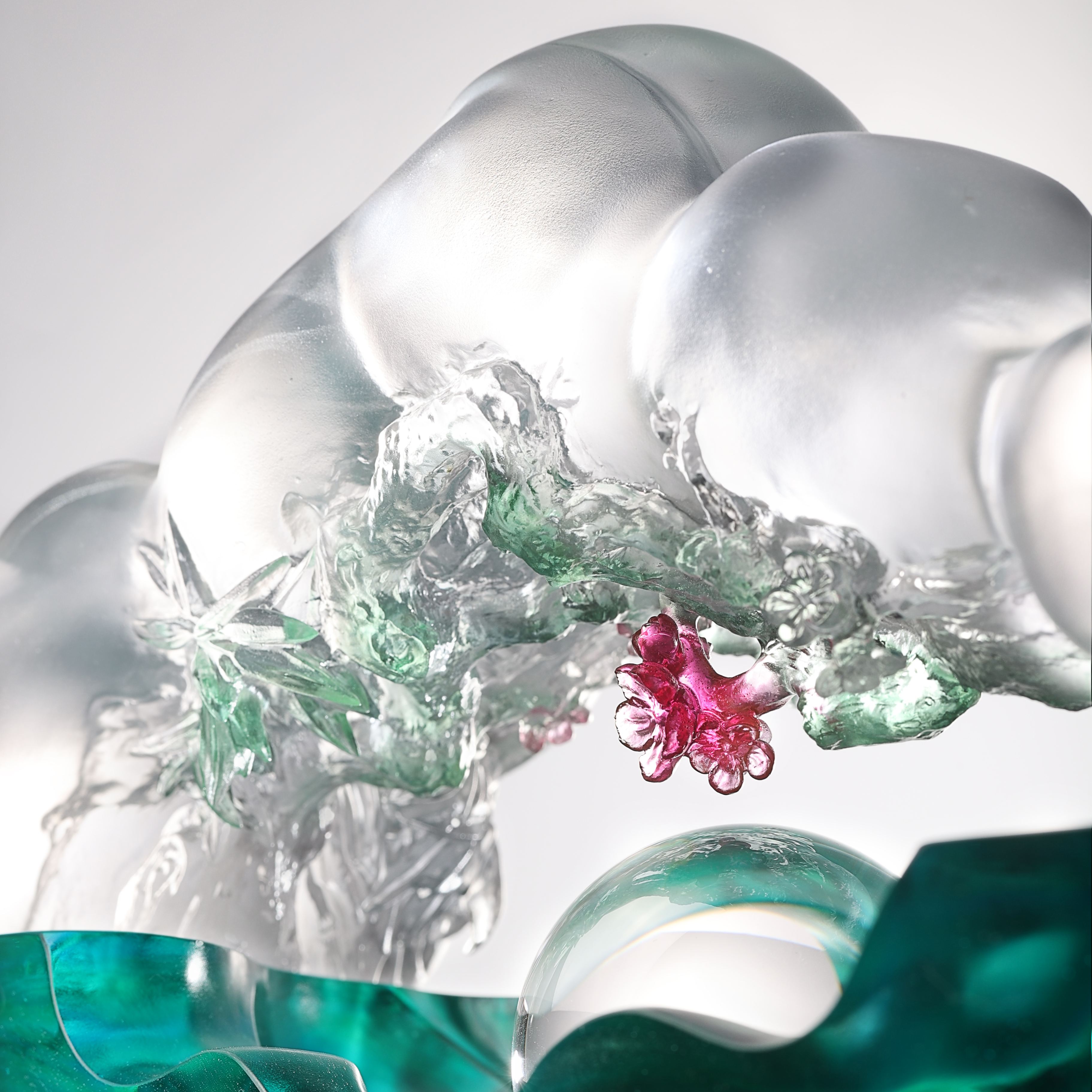 LIULI Crystal Mountain, Harmony Amongst all Things 