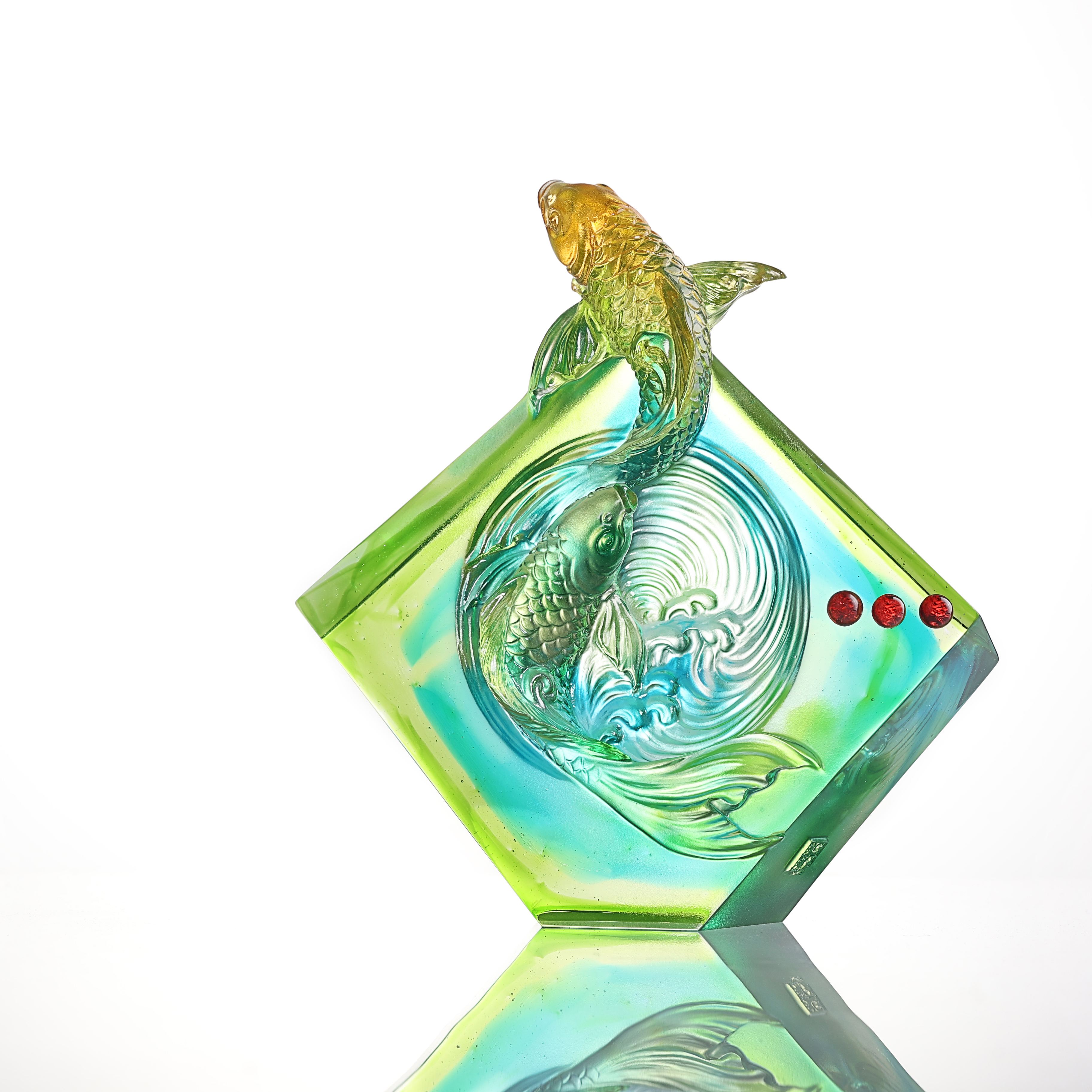 LIULI Crystal Koi fish, Advancing as One to Lofty Heights 