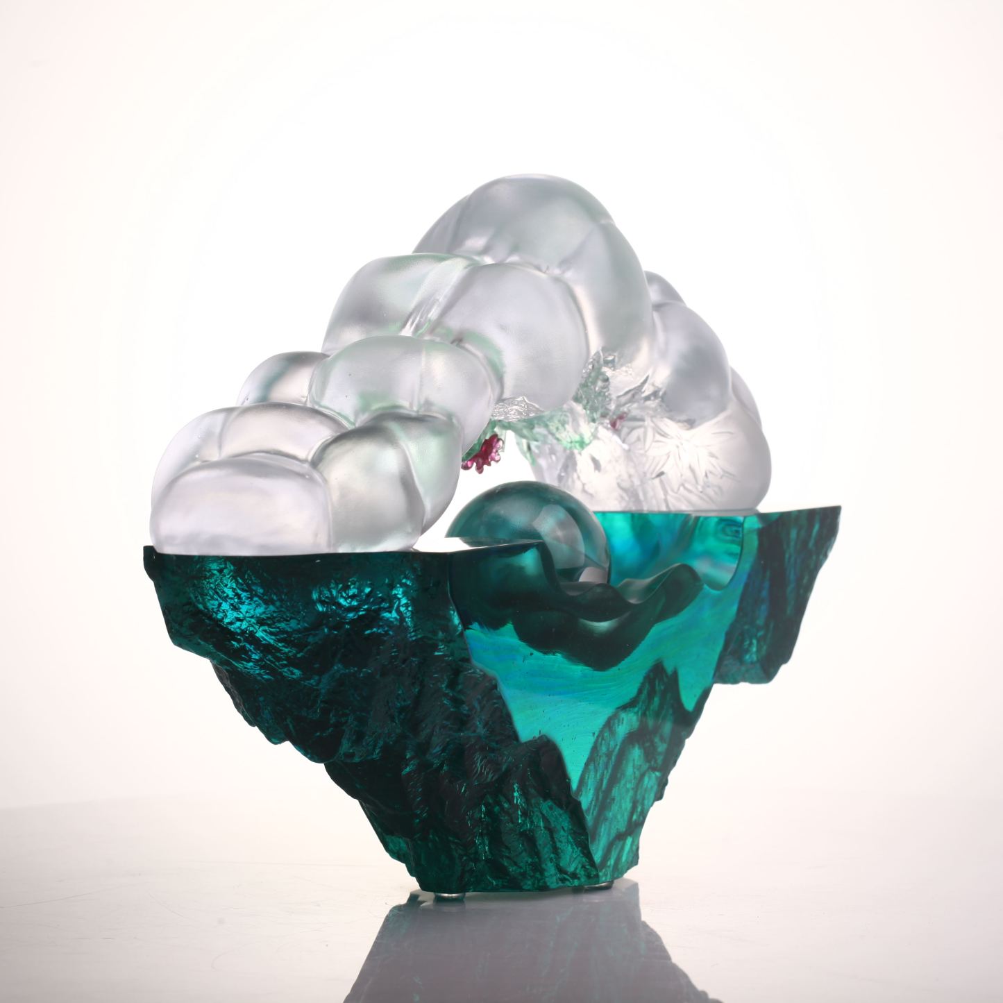 LIULI Crystal Mountain, Harmony Amongst all Things 