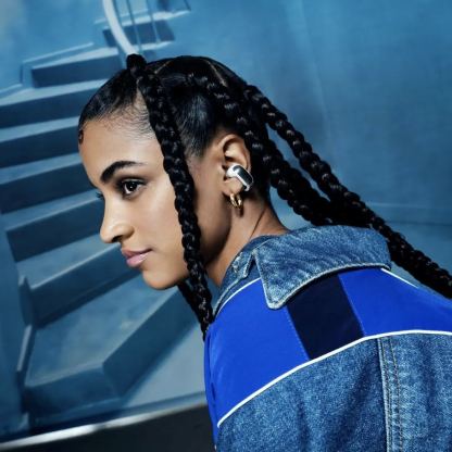 Bose Ultra Open Earbuds, Immersive Audio Open Ear Earbuds, Clip on Earbuds for Comfort, Running Earbuds with OpenAudio for Awareness, Up to 48 Hours of Battery Life