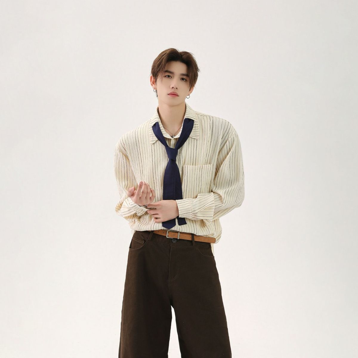 【單件/套裝】美式復古設計感學院風豎紋長袖襯衫+領帶+百搭休閒西裝褲三件套