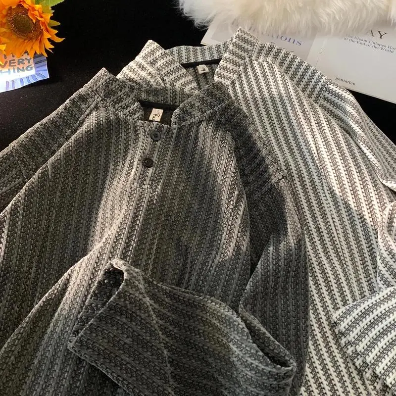 亨利領魚骨紋紐扣黑白條紋拼色打底衫長袖衛衣