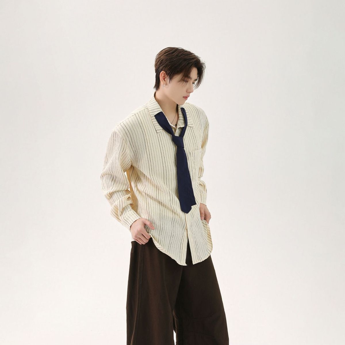 【單件/套裝】美式復古設計感學院風豎紋長袖襯衫+領帶+百搭休閒西裝褲三件套